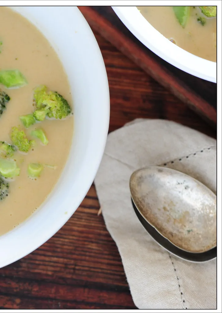 Addictive Green Curry of Broccoli Soup