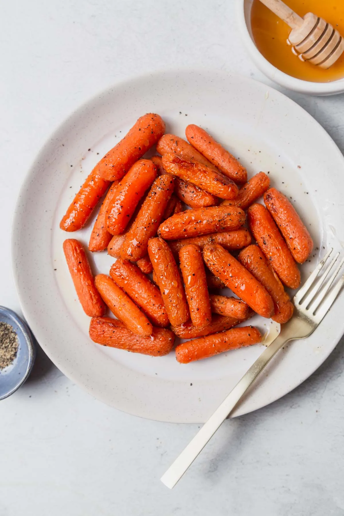 Air Fryer Baby Carrots with Honey Butter