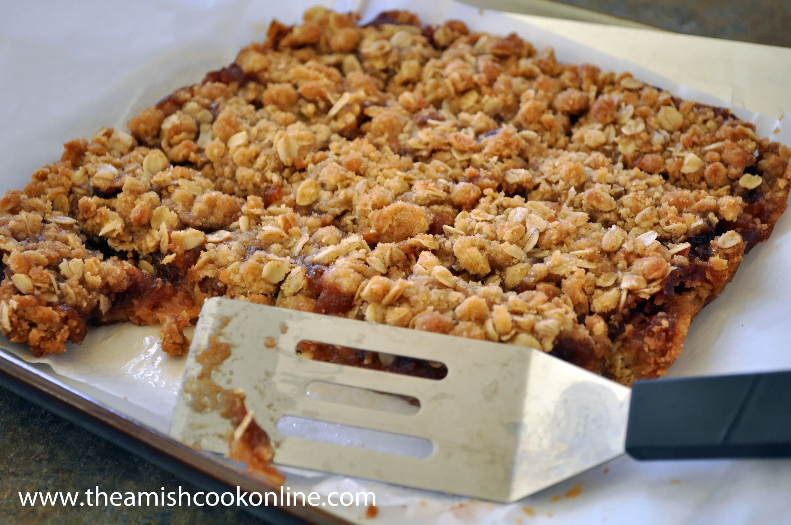 Amish Apple Butter Cinnamon Oatmeal Bars