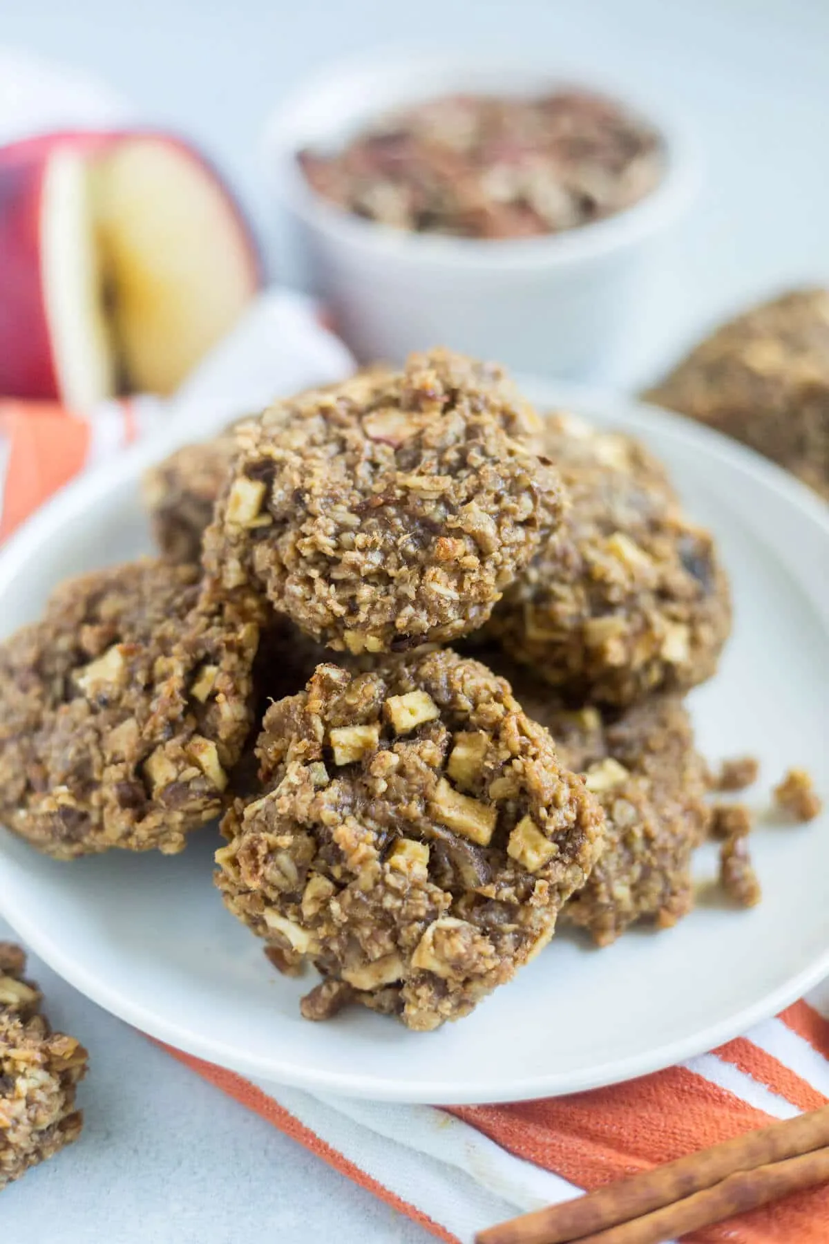 Apple Cinnamon Breakfast Oat Cookies