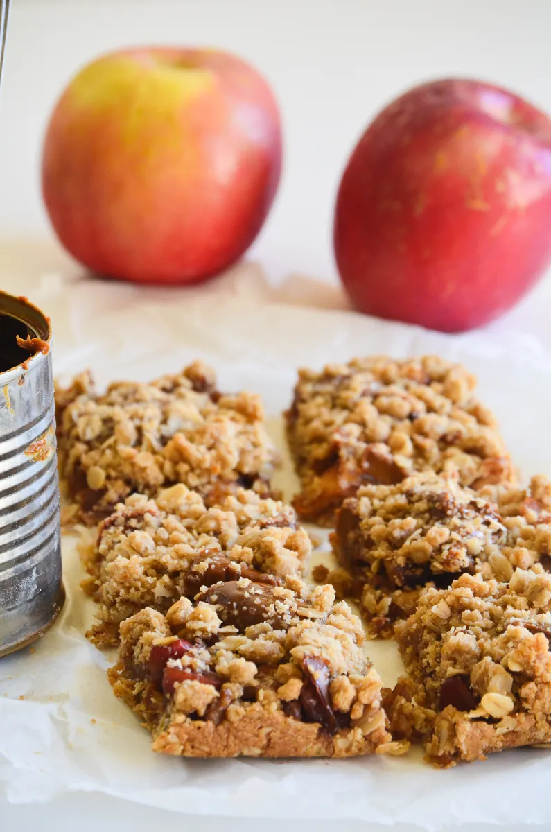 Apple Oat Bars with Dulce de Leche