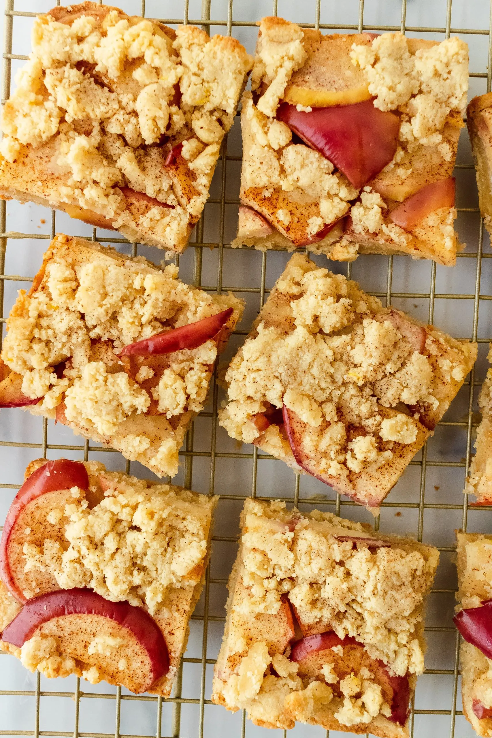 Apple Pie Shortbread Crumb Bars