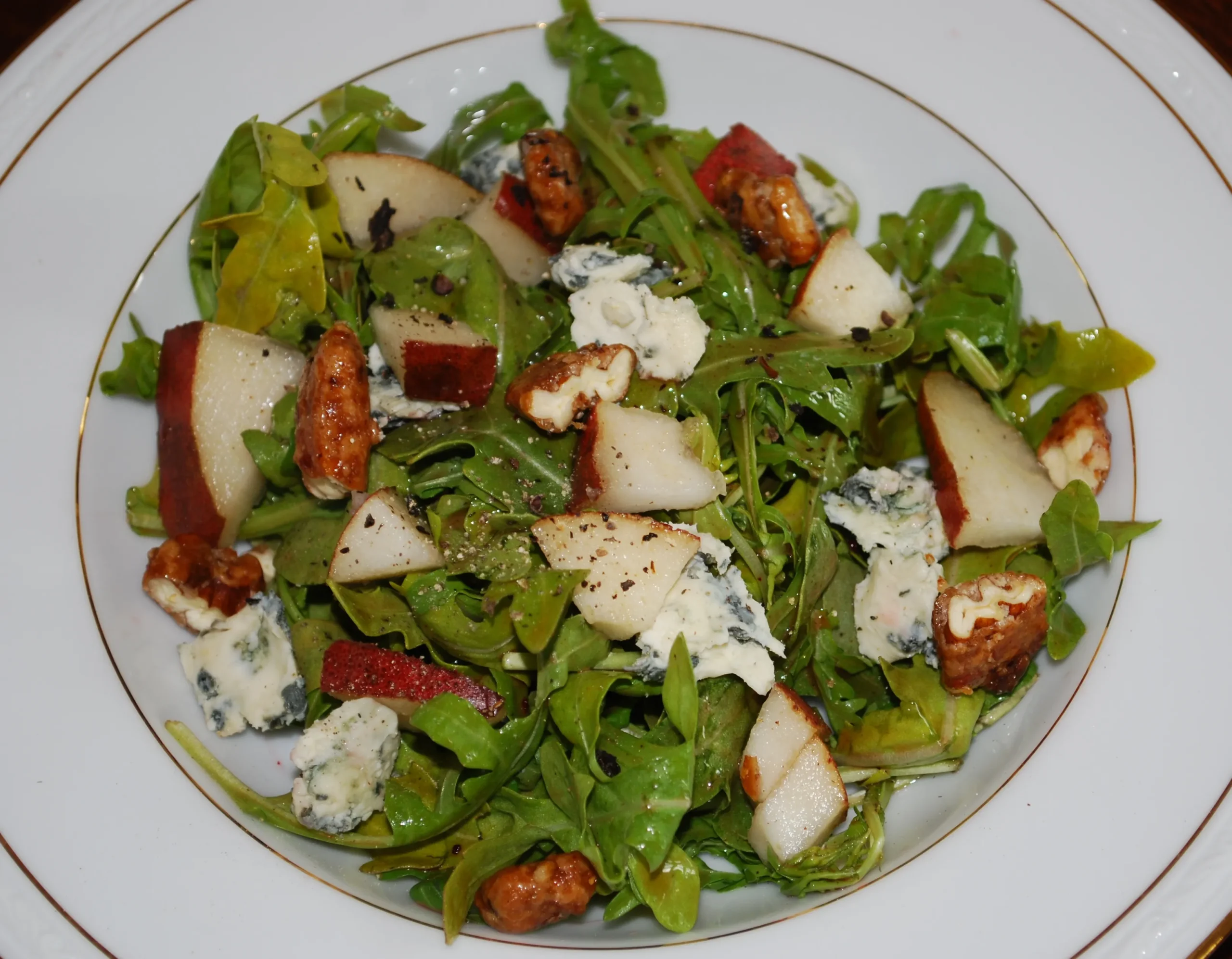 Arugula Pear Salad with Blue Cheese and Pecans