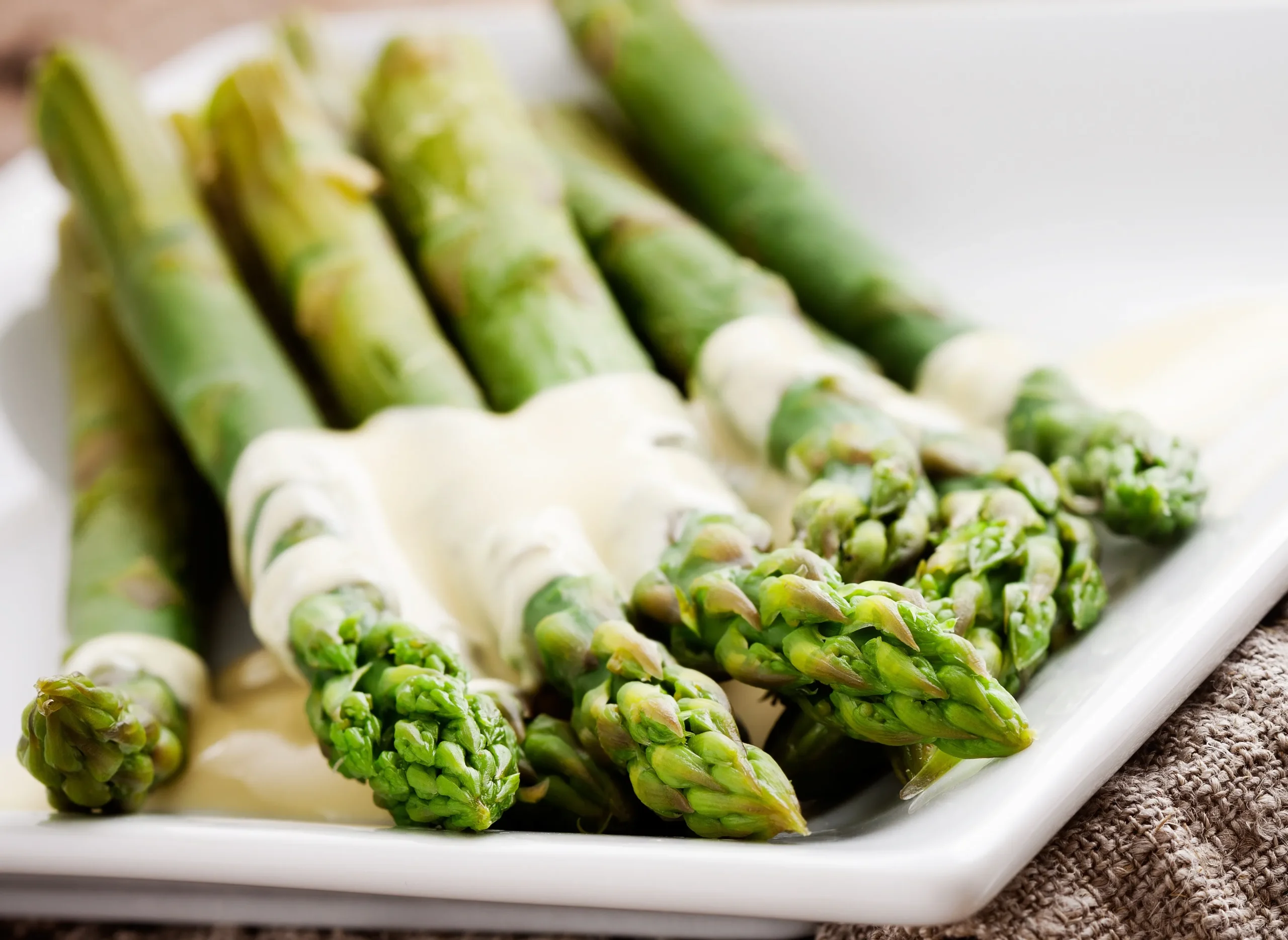 Asparagus in Gorgonzola Sauce