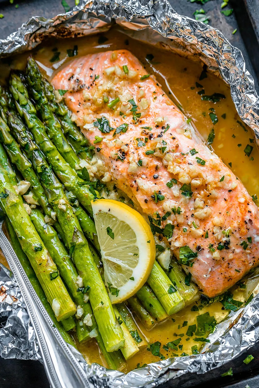 Baked Lemon Garlic Salmon with Asparagus