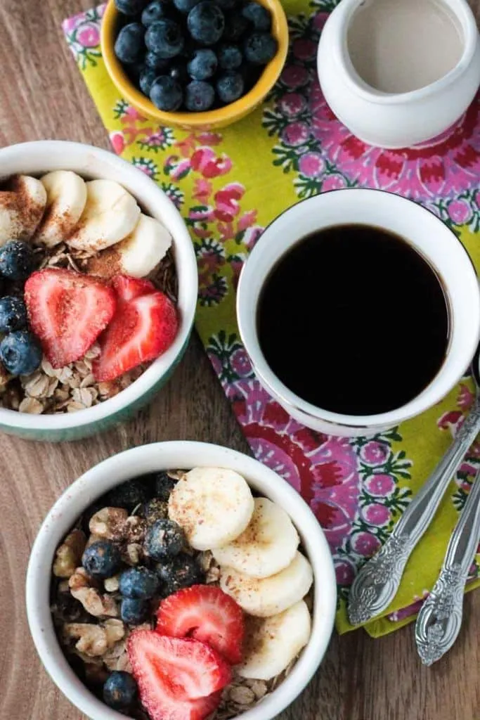 Banana Berry Breakfast Bowl