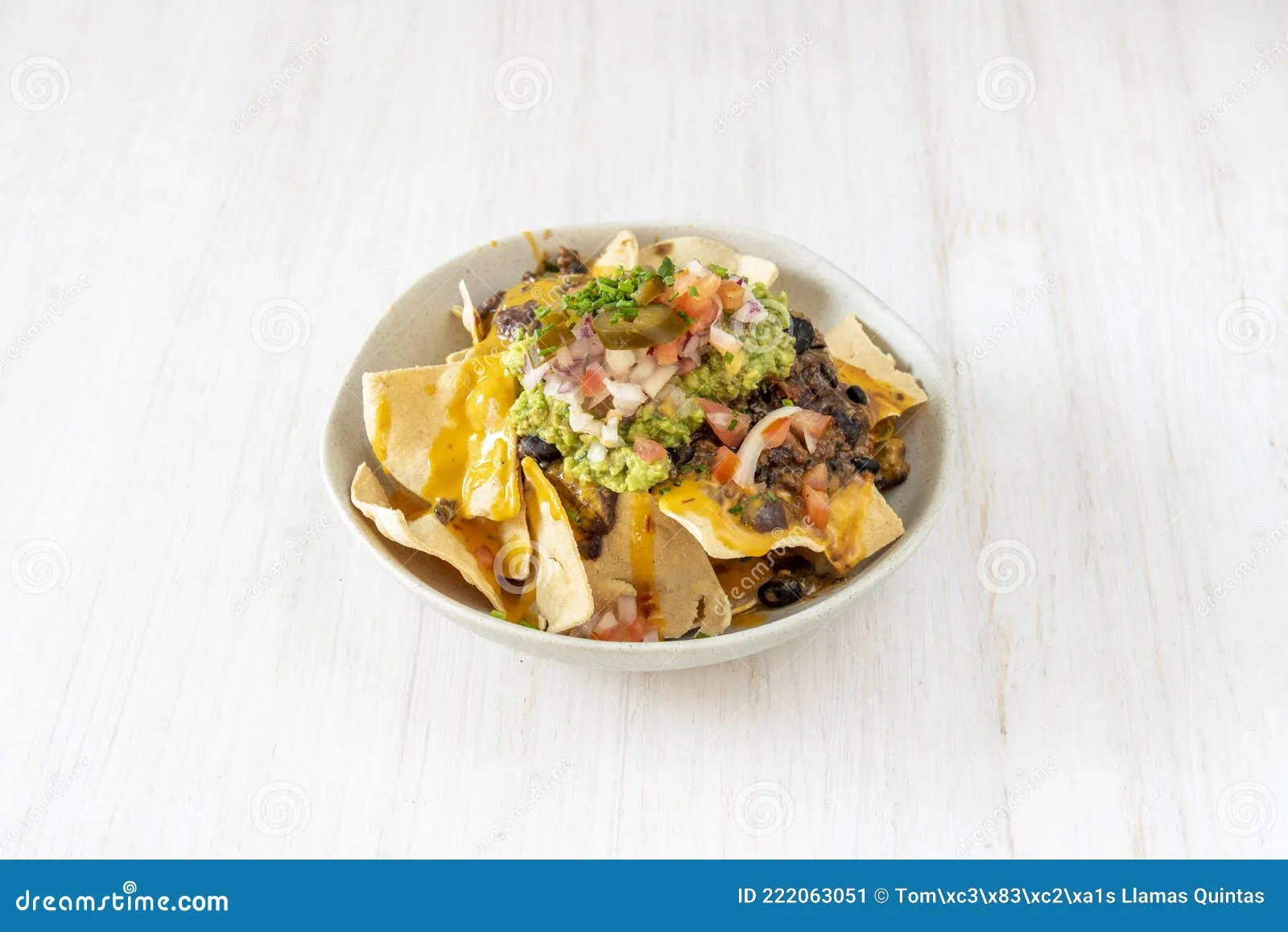 Bean Nachos with Chilli Guacamole