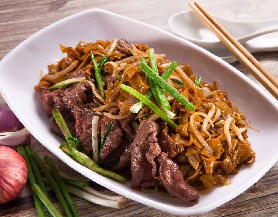 Beef Stir Fry with Flat Rice Noodles