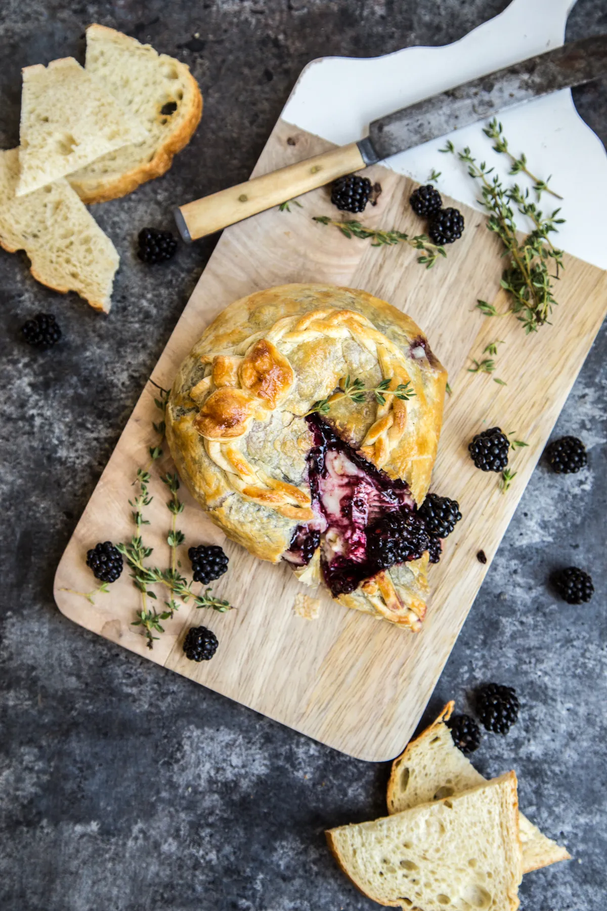 Blackberry Tyme Baked Brie en Croute