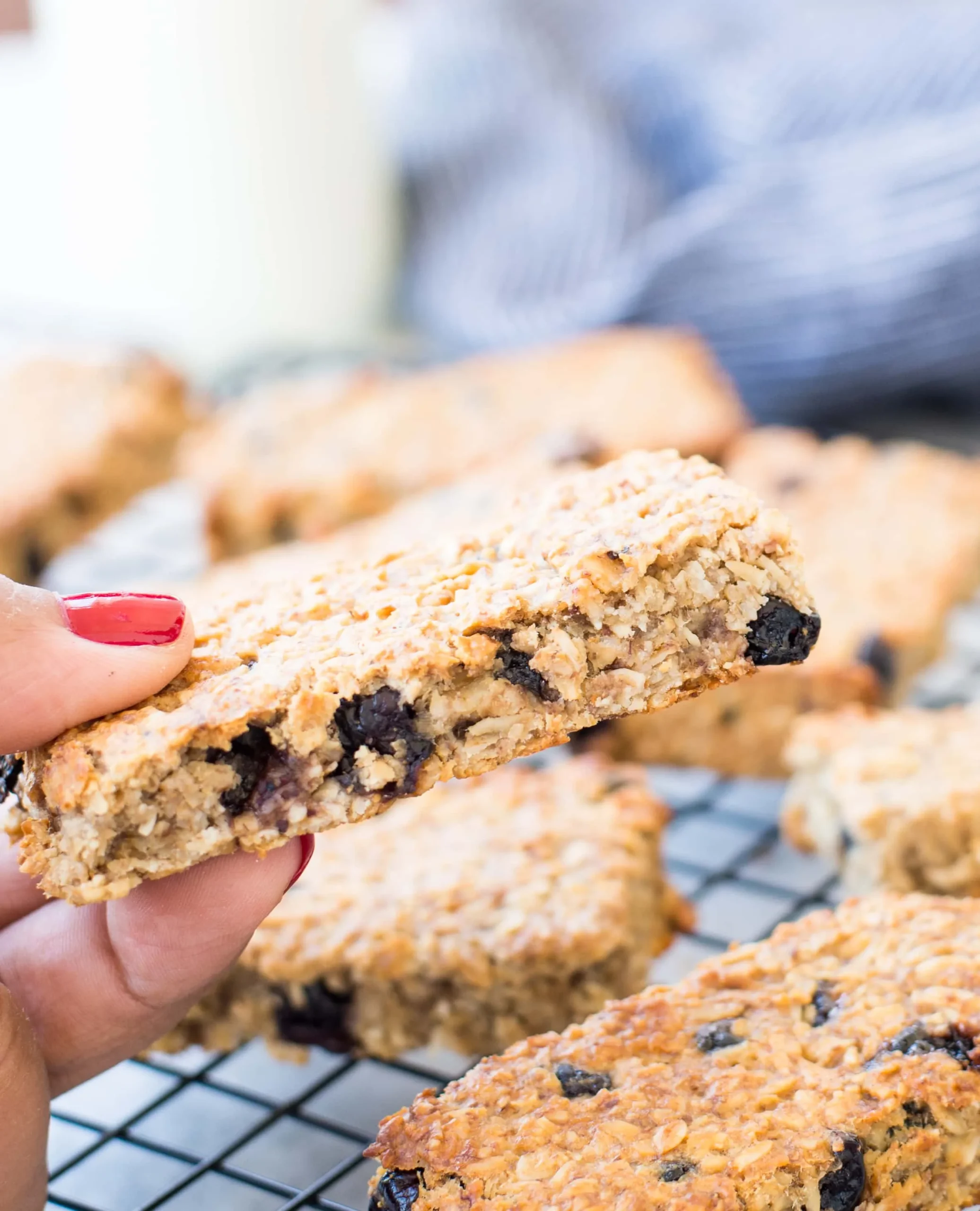 Blueberry Banana Granola Bar