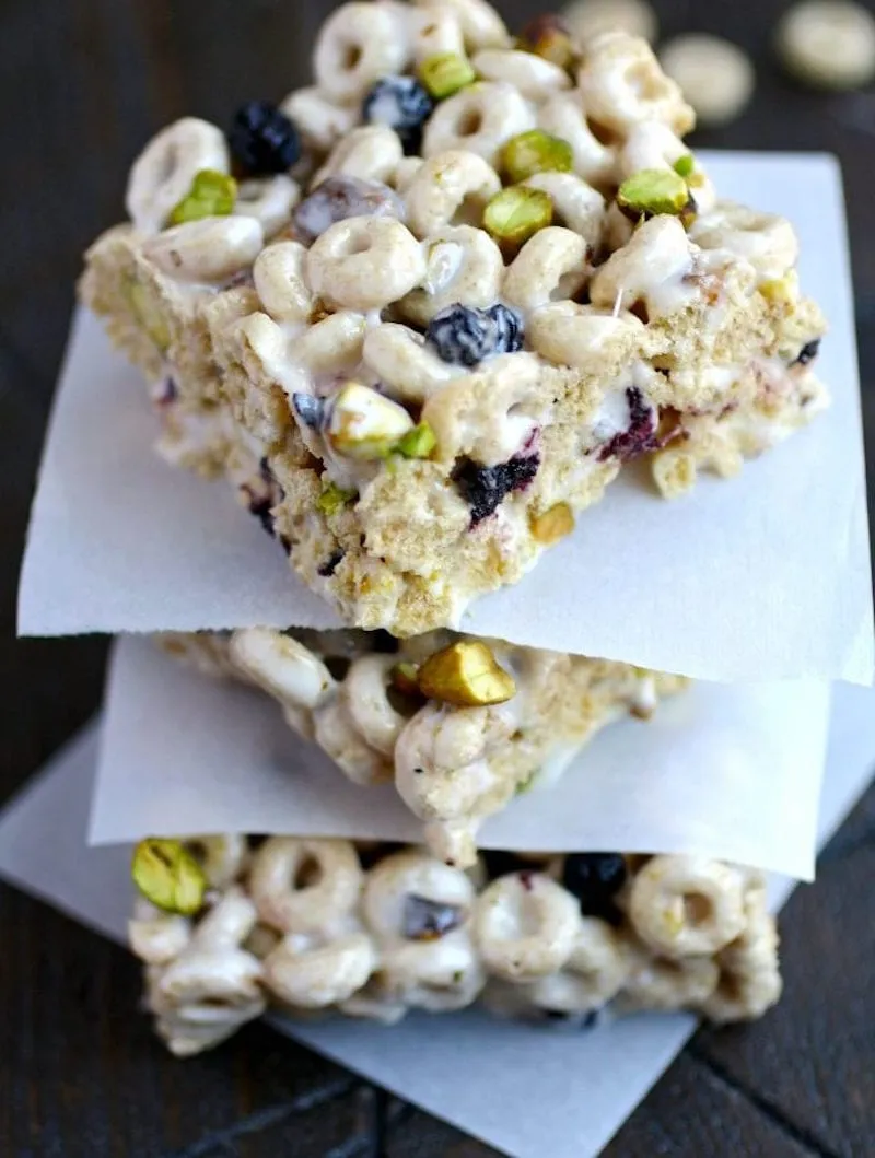 Blueberry Pistachio Marshmallow Cereal Bars