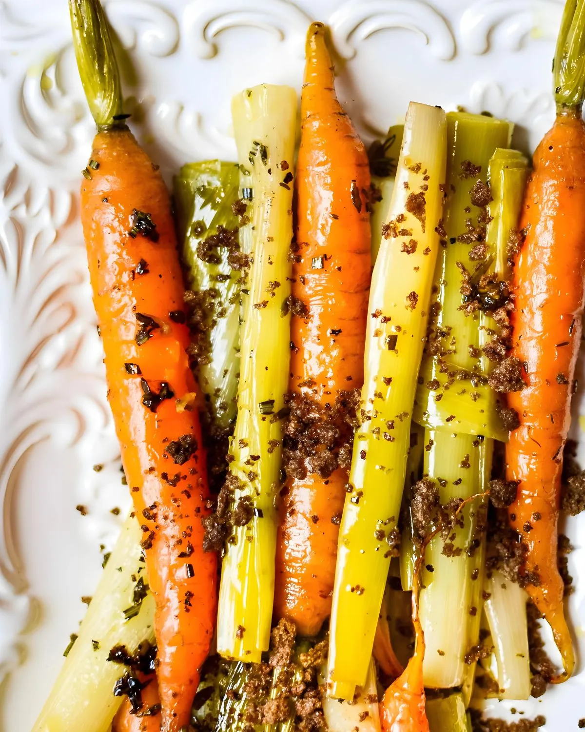 Braised Leeks and Carrots with Toasted Crumb