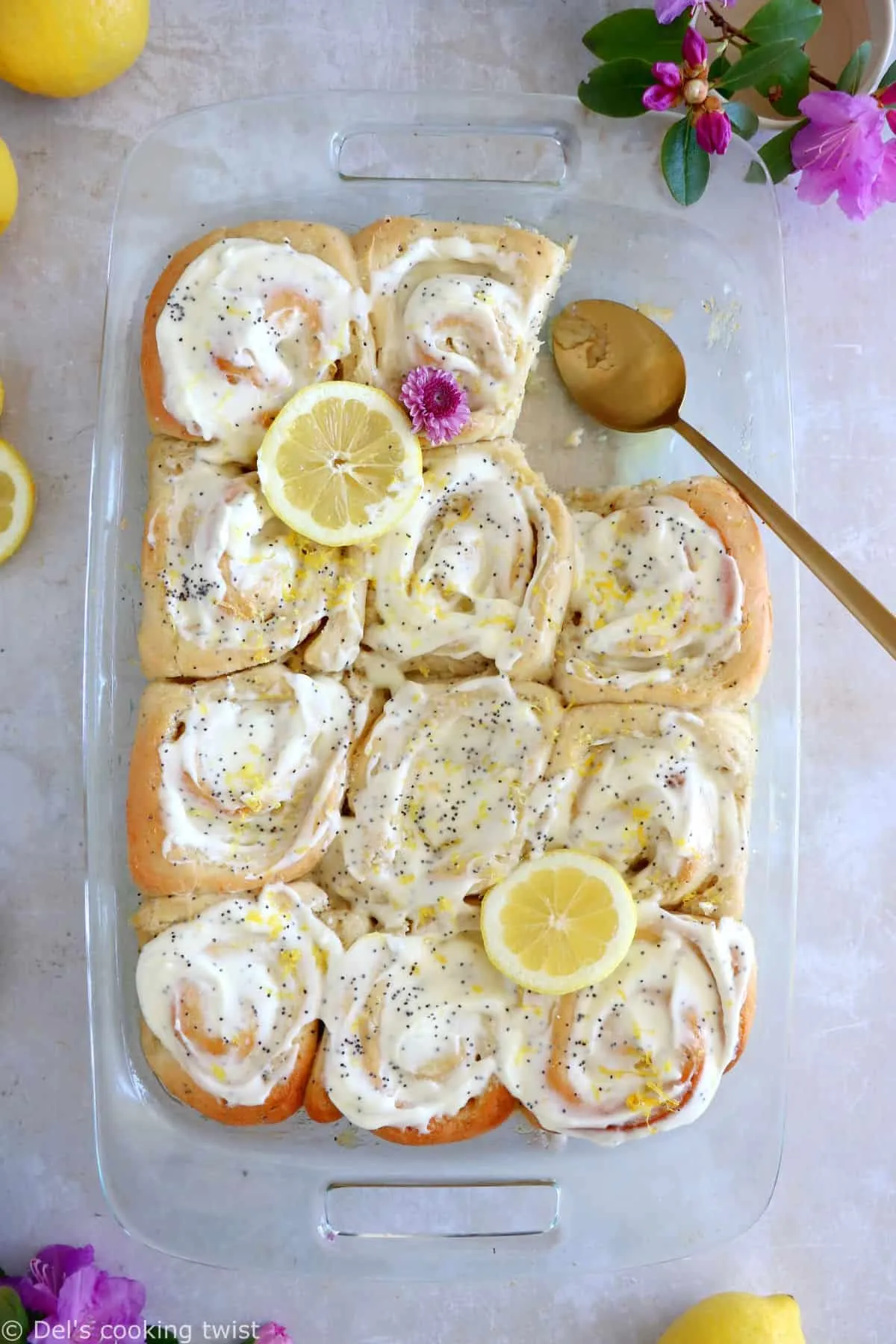 Brioches Roulees au Citron et Graines de Pavot