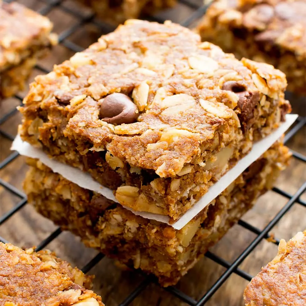 Cacao Peanut Oatmeal Breakfast Bars