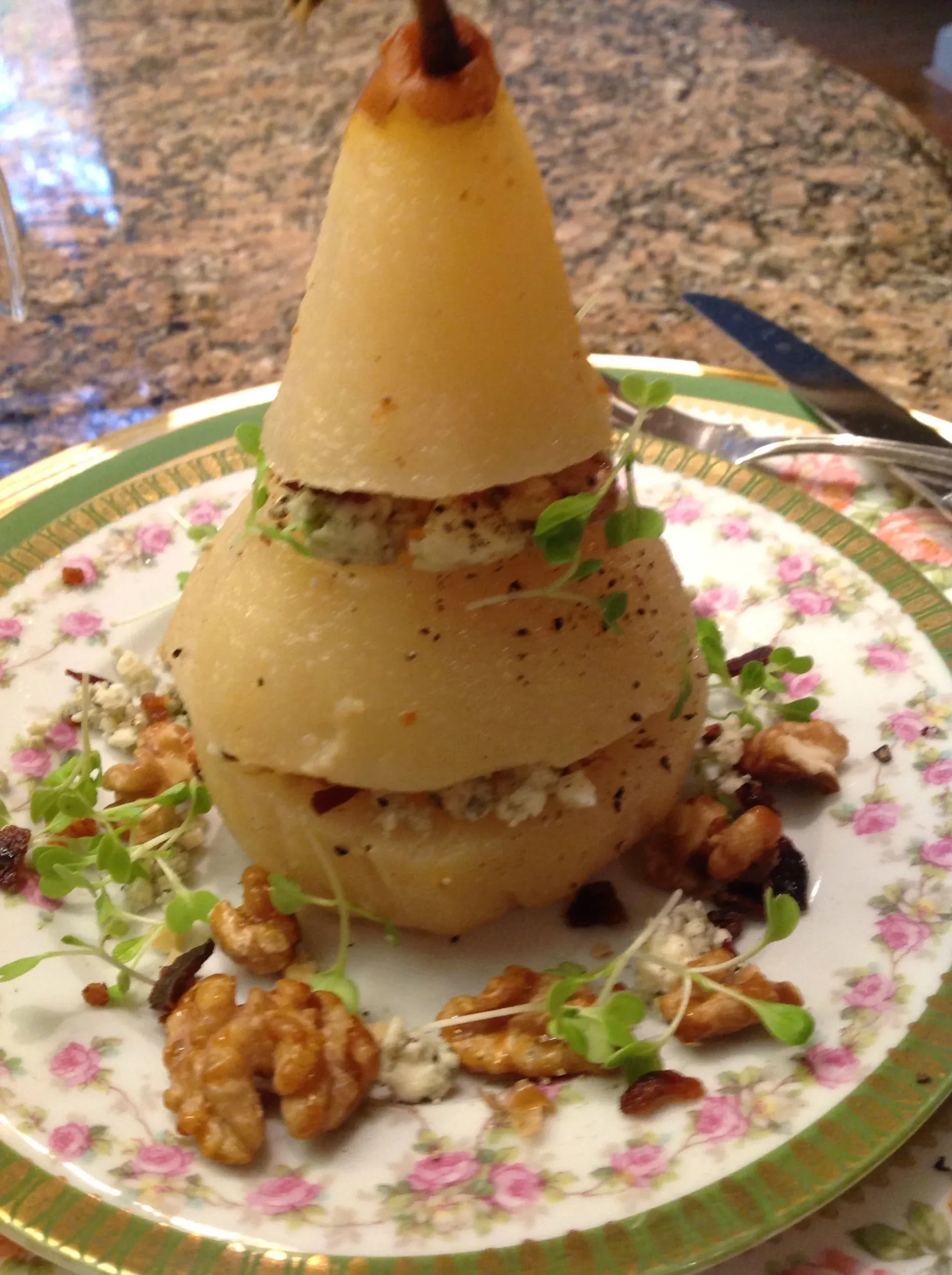Caramelised Pears with Candied Walnuts and Blue Cheese