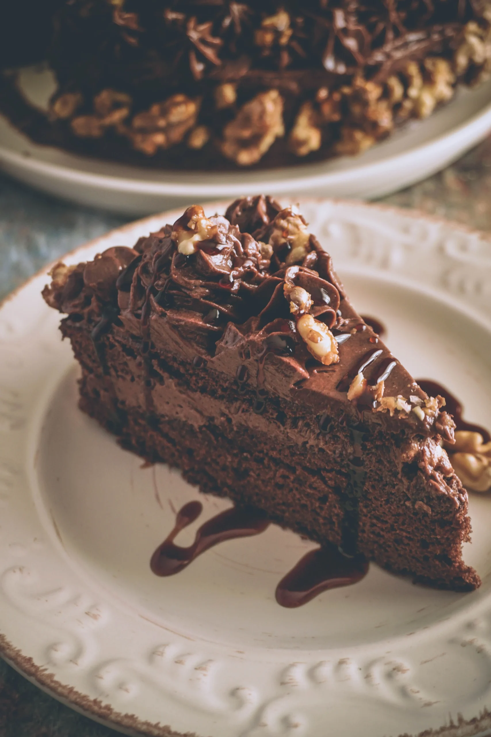 Caramelized Walnuts Buttercream Cake