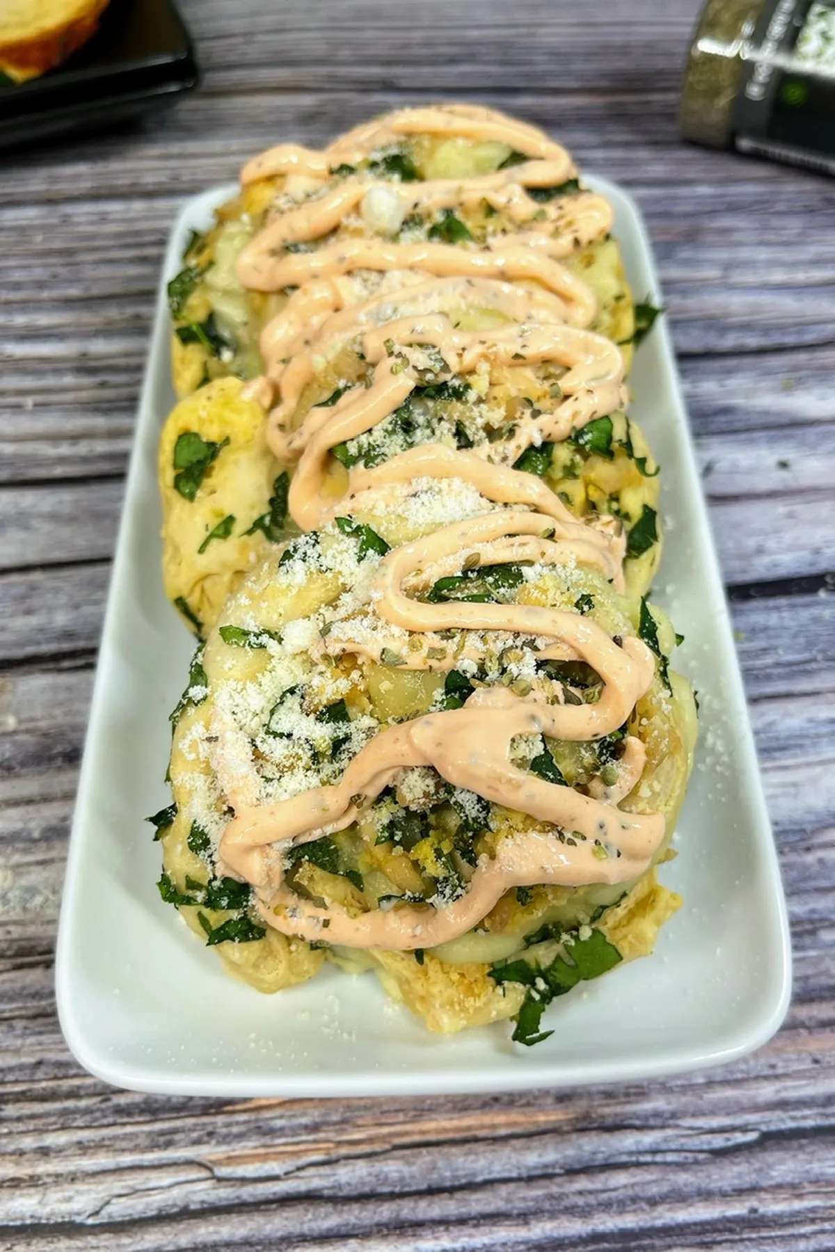 Cheesy Chicken Spinach Pinwheels