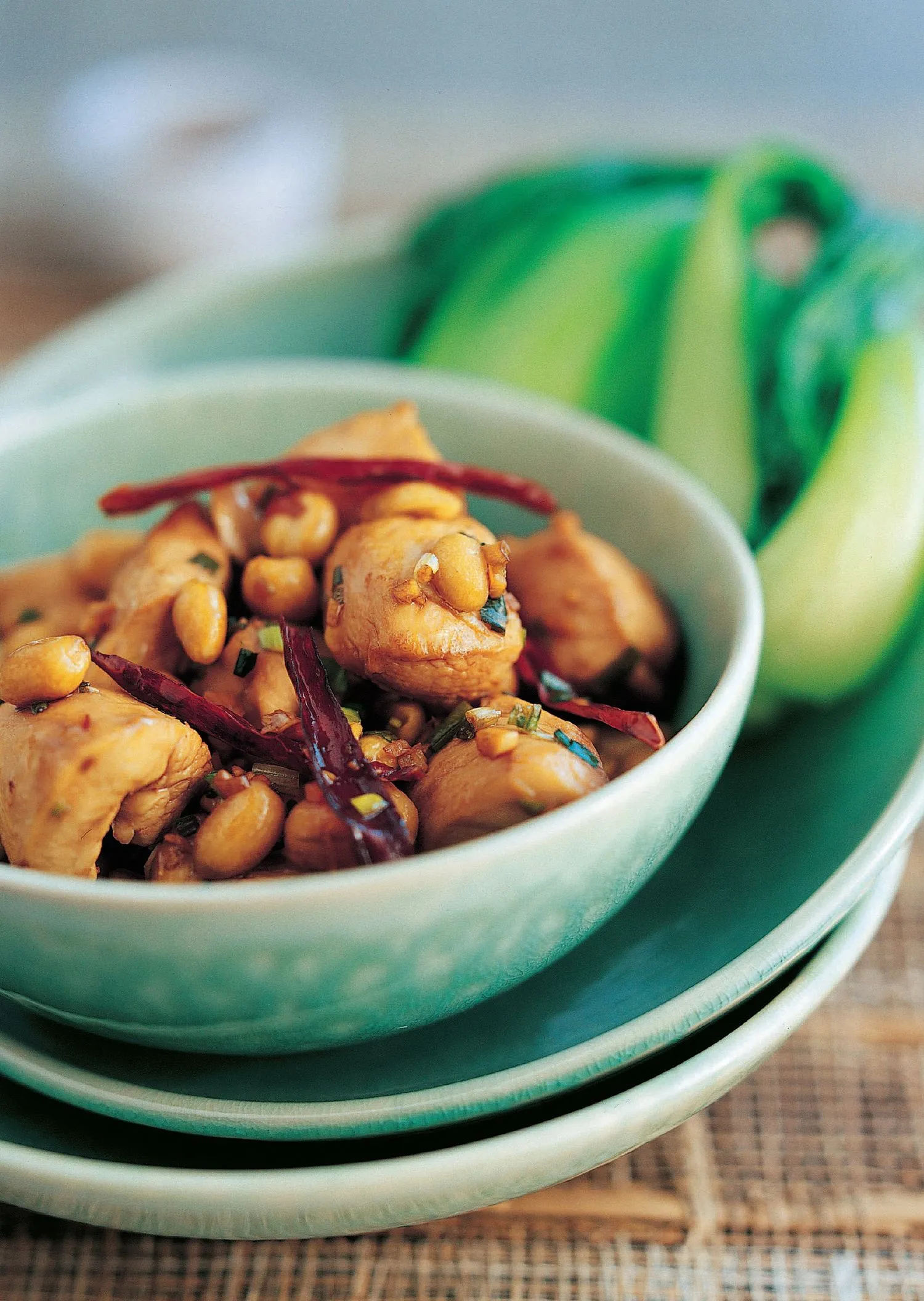 Chinese Chicken Chunks with Peanuts in Spicy Sauce