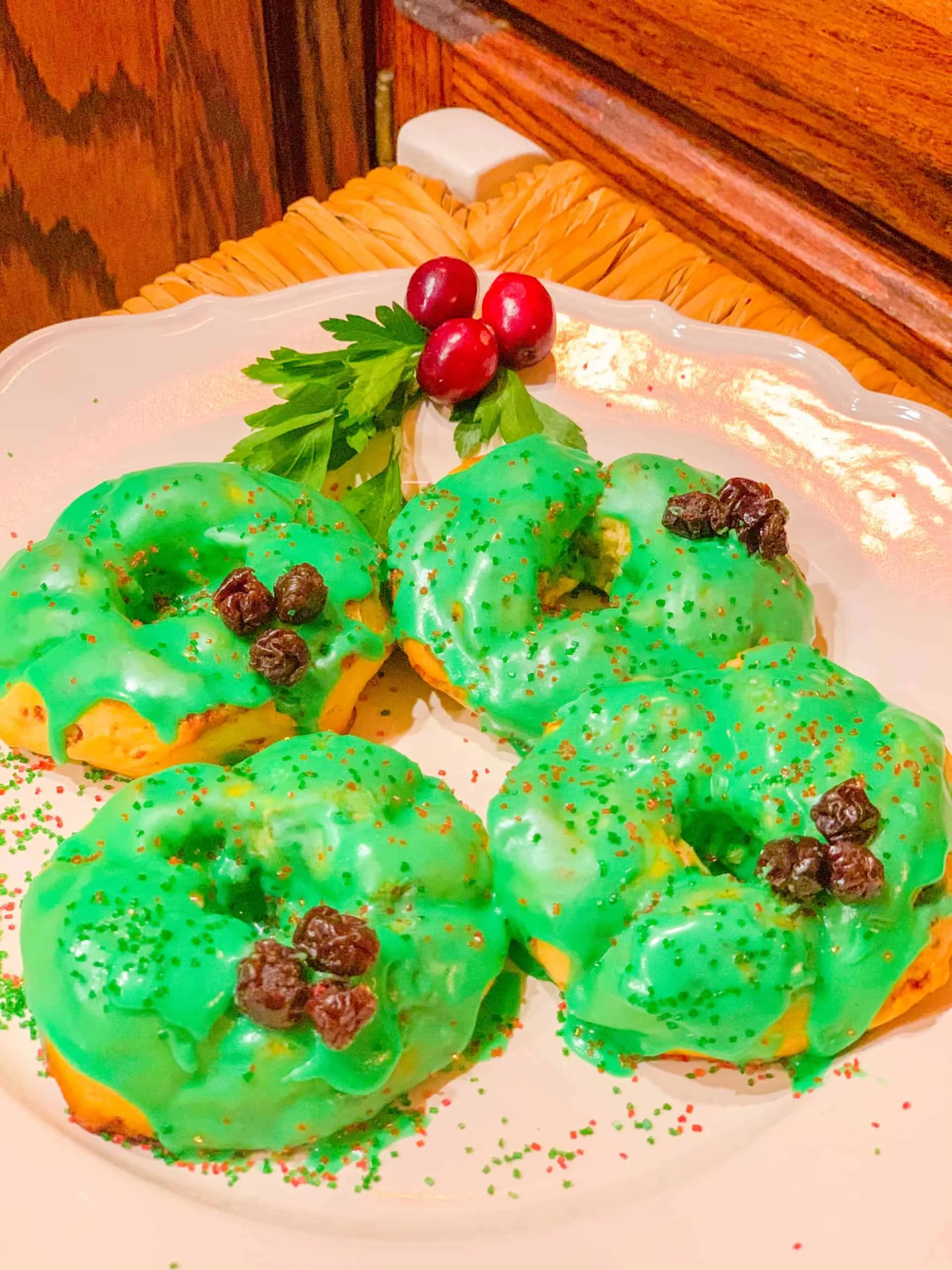 Christmas Wreath Cinnamon Rolls