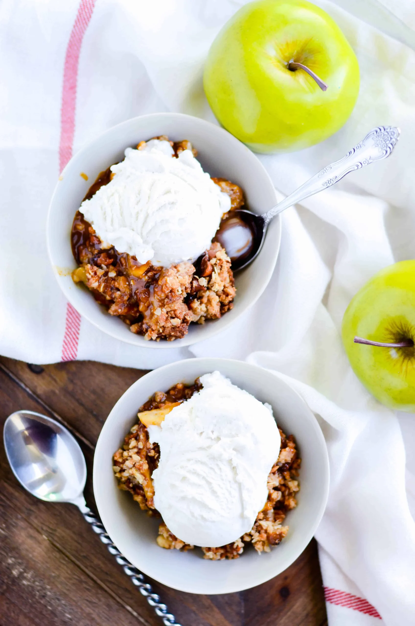 Cinnamon Burst Apple Crisp