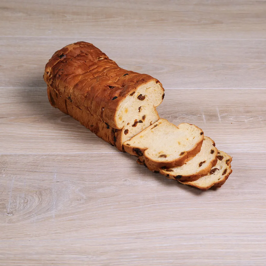 Cinnamon Raisin Breakfast Cottage Loaf