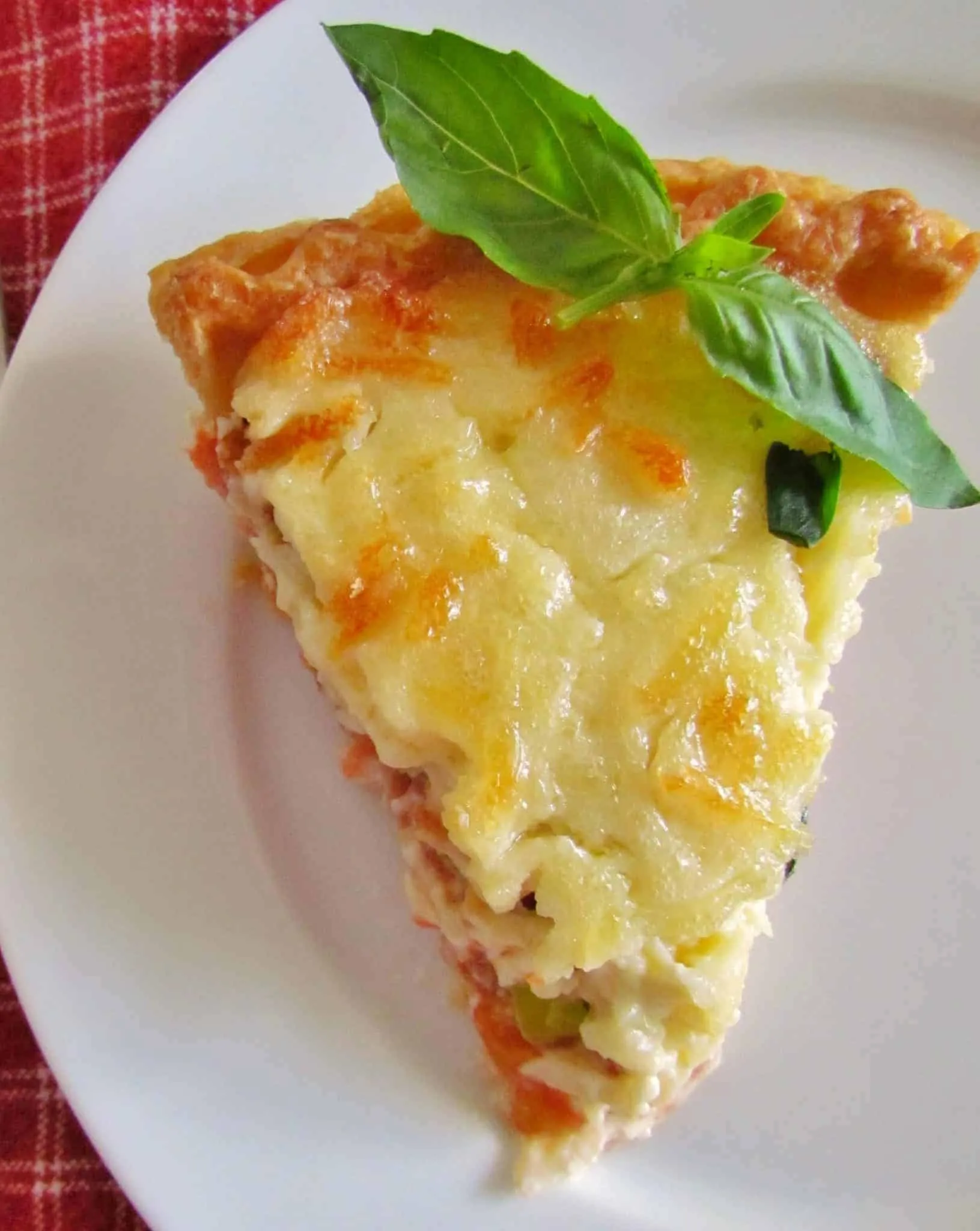 Country Tomato Bacon Pie