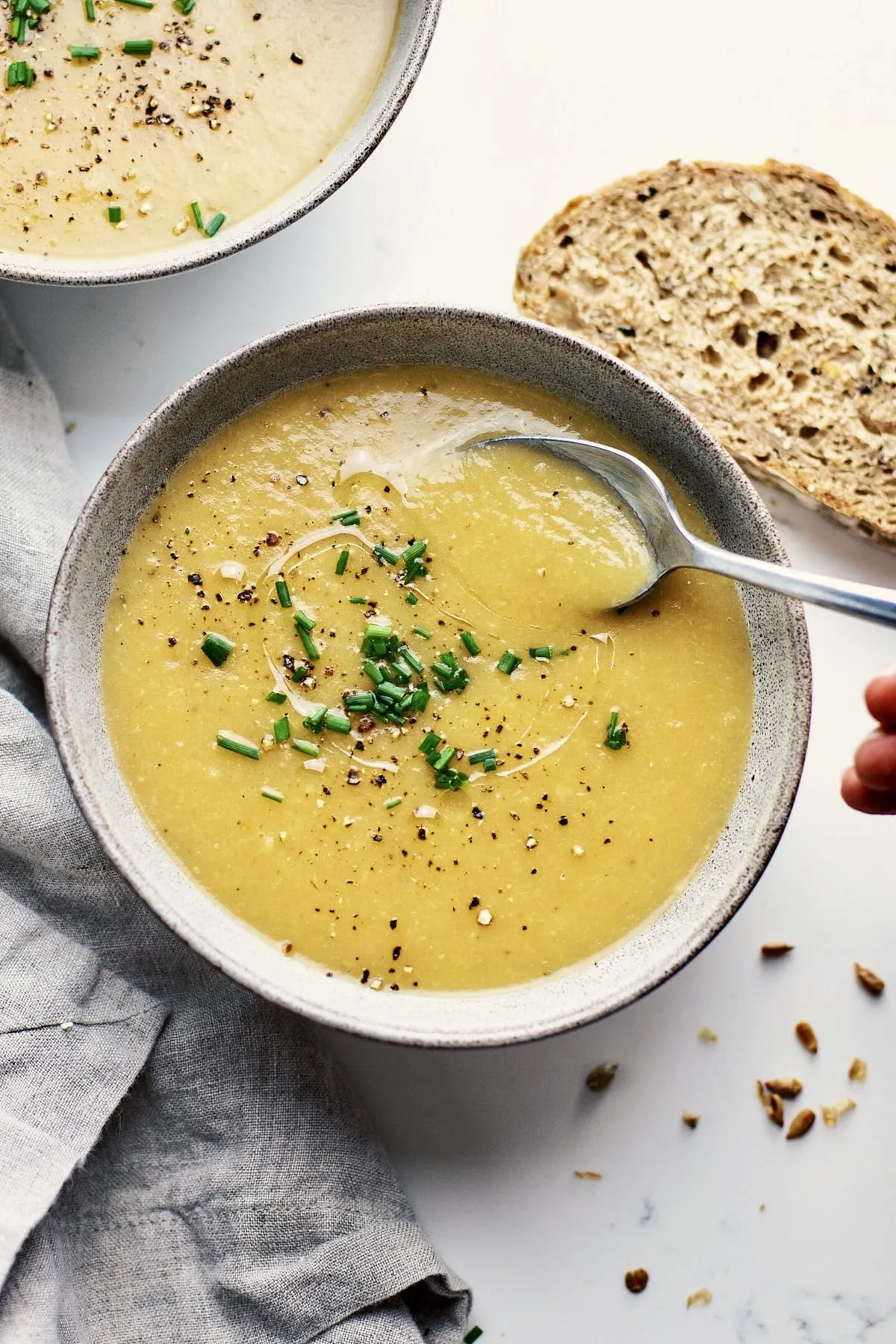 Creamy Asparagus Potato and Leek Soup Vegan