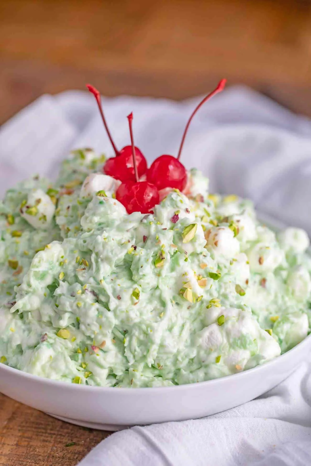 Creamy Pistachio Salad (Watergate Salad)