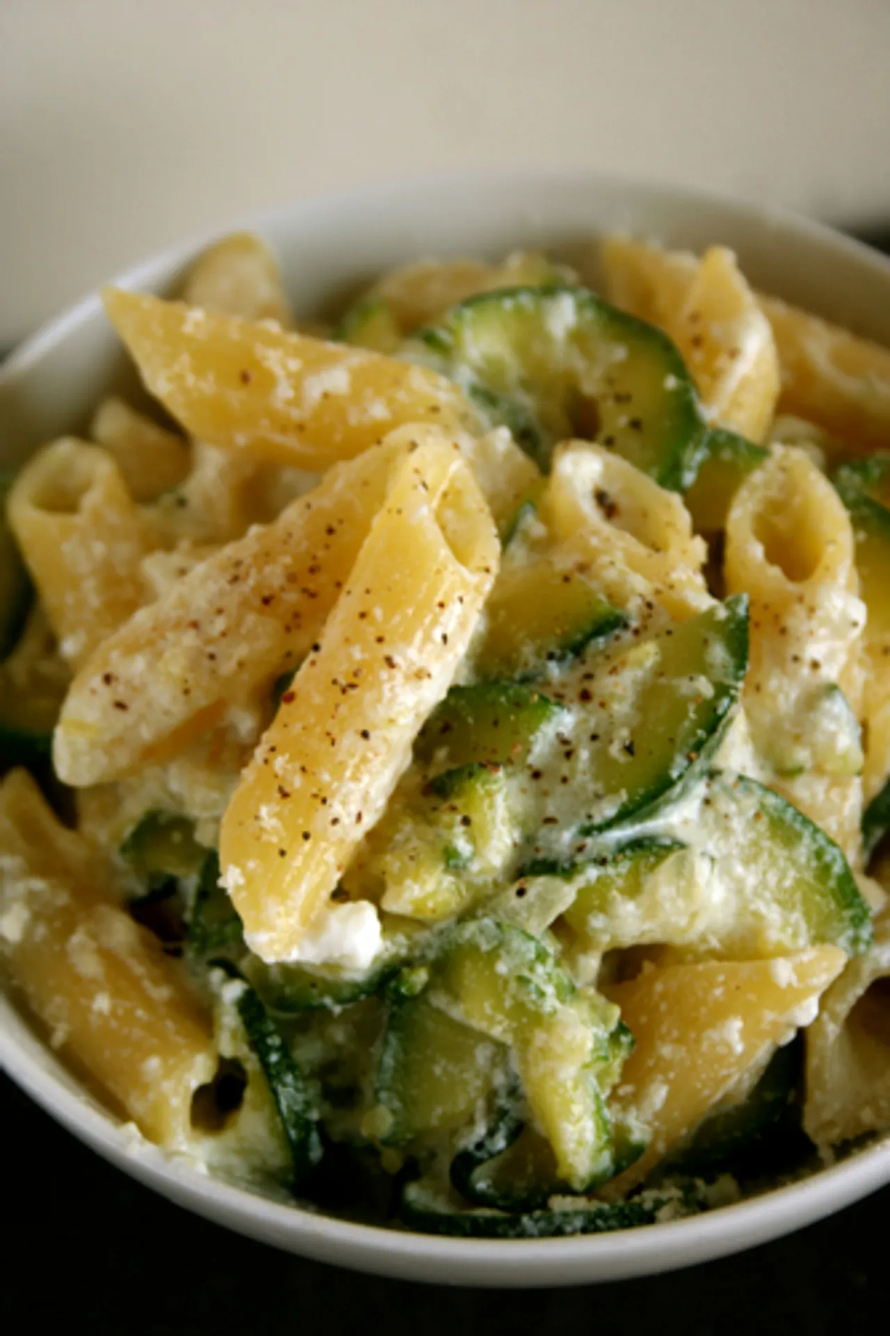 Creamy Ricotta Zucchini Noodles