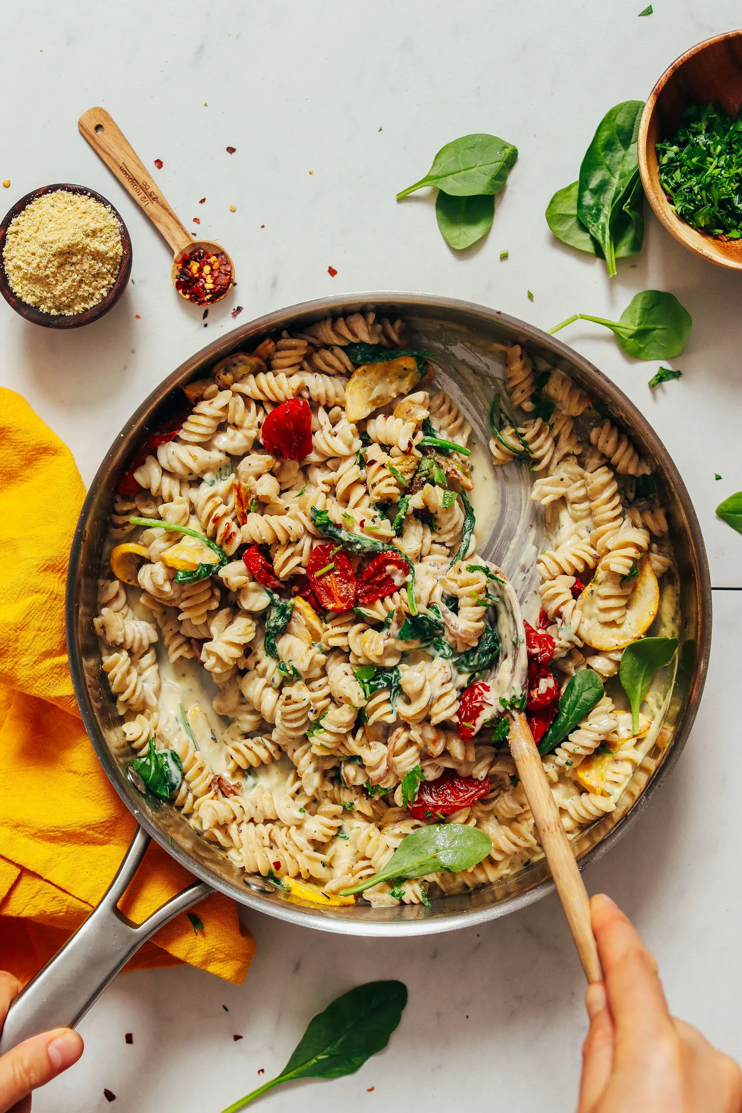 Creamy Vegan White Pasta with Summer Vegetables