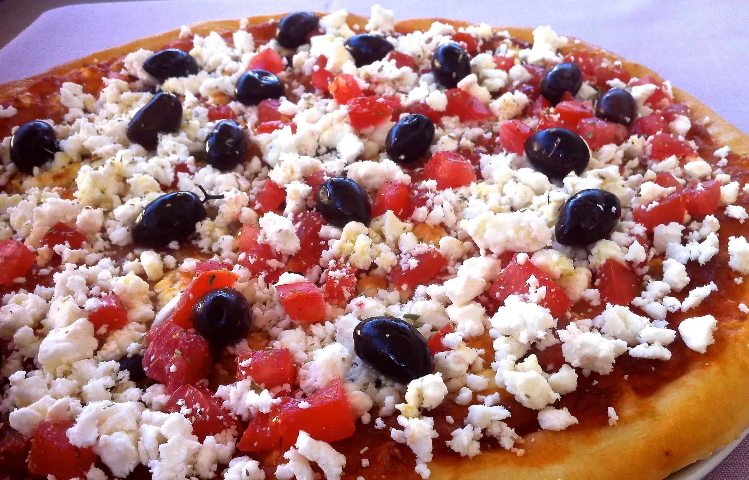 Crispiest Homemade Greek Pizza