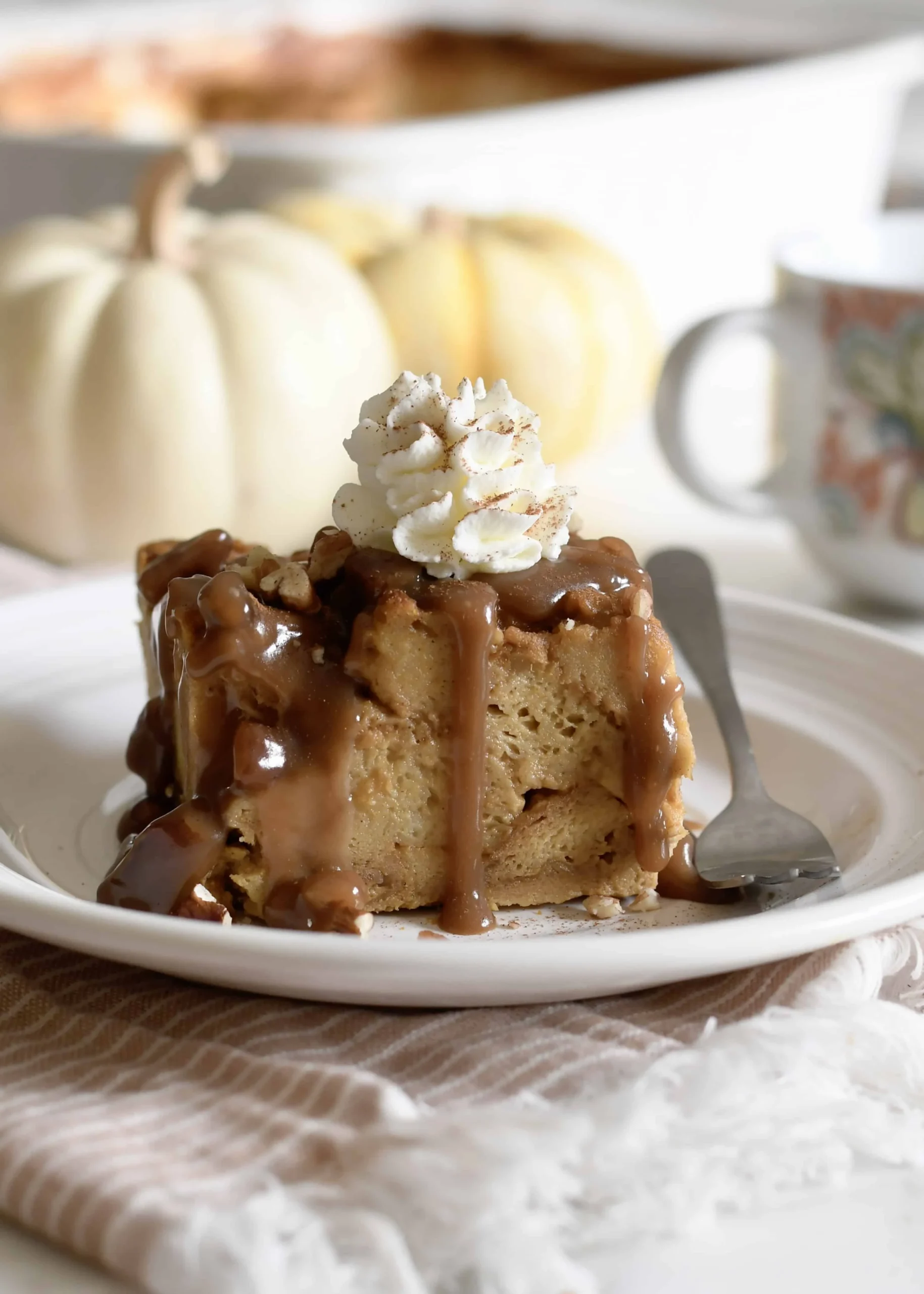 Crockpot Pumpkin Praline Bread Pudding