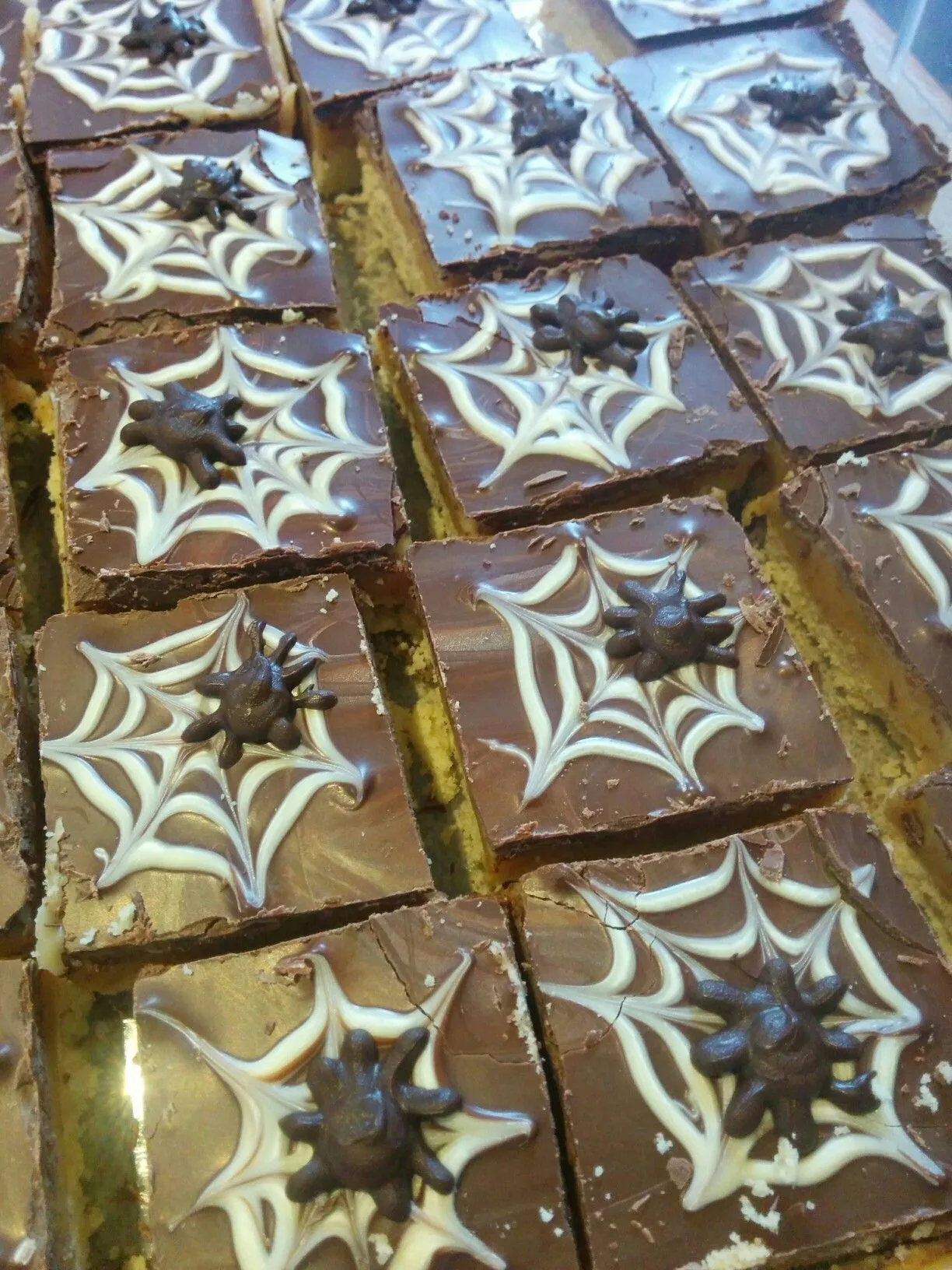 Dark Chocolate Salted Caramel Spider