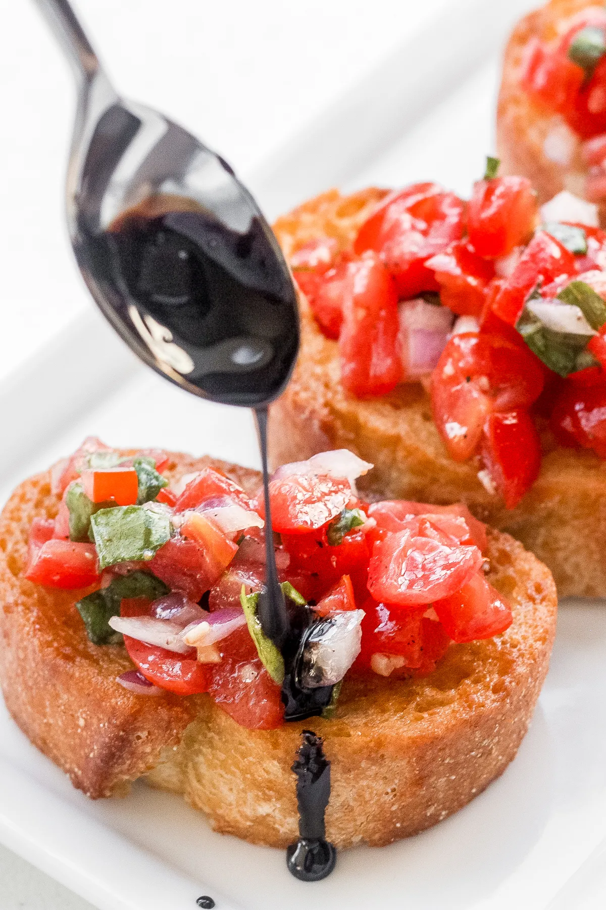 Easy Bruschetta with Balsamic Glaze