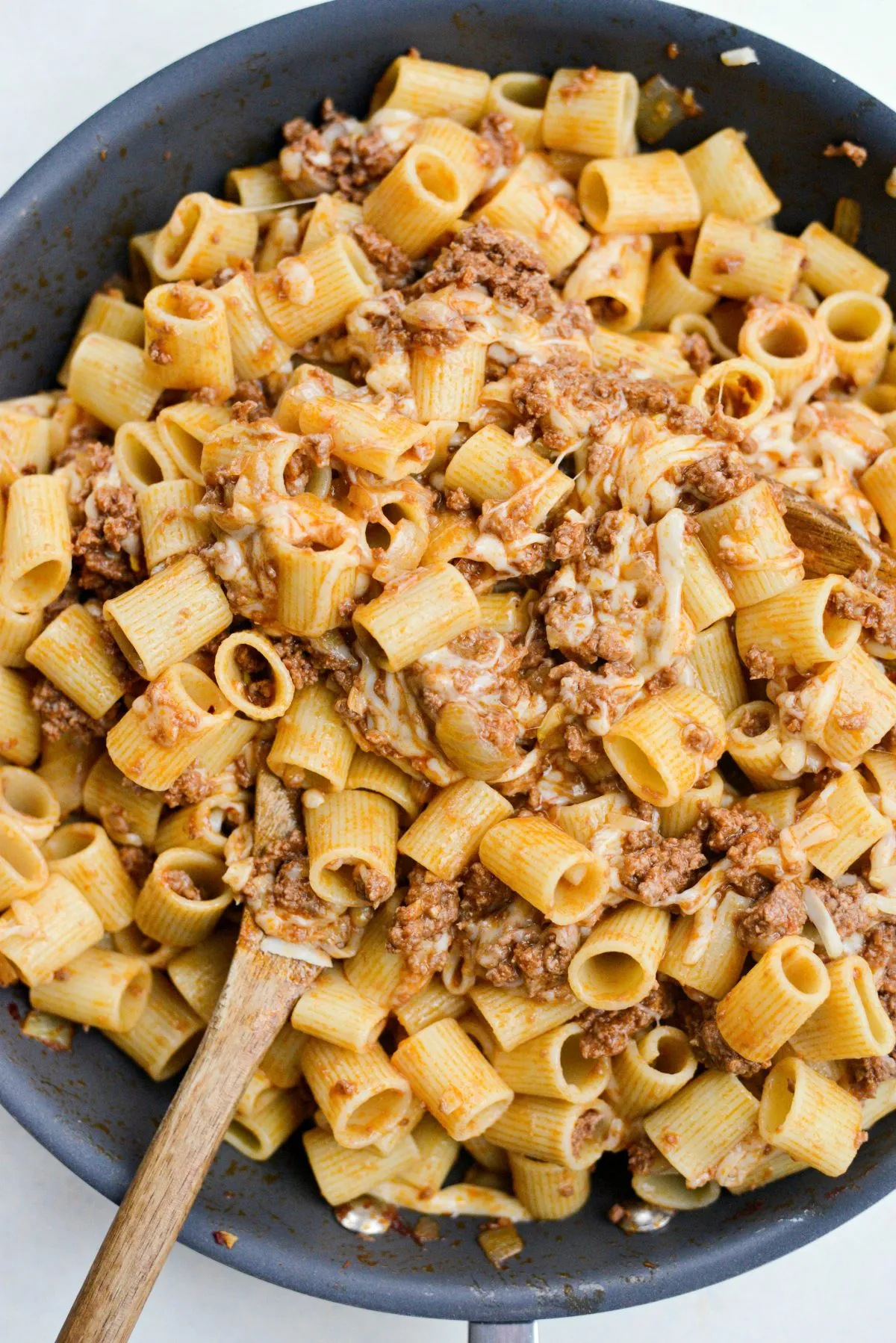 Easy Cheesy Ground Beef Pasta