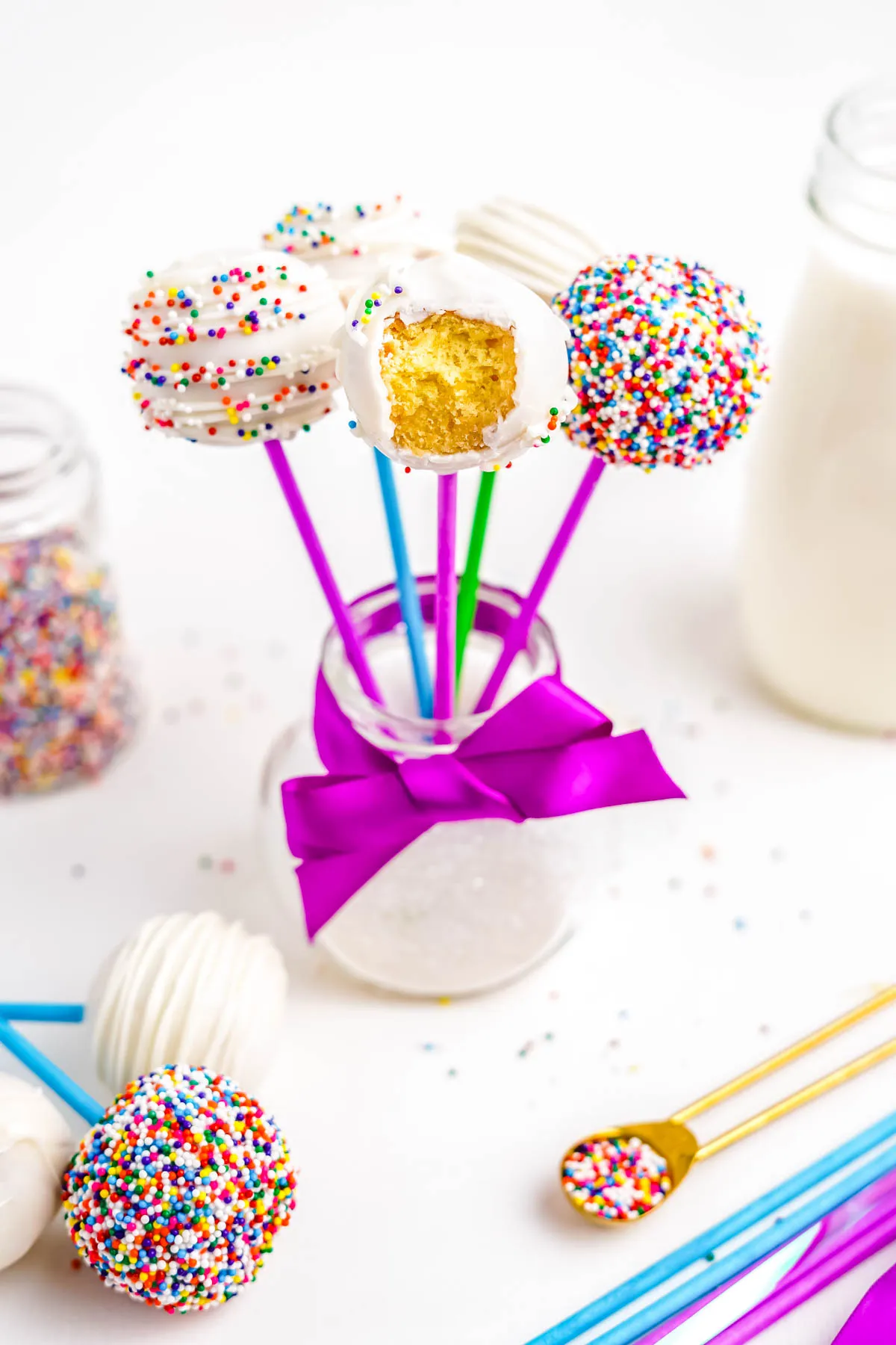 Easy Donut Hole Cake Pops