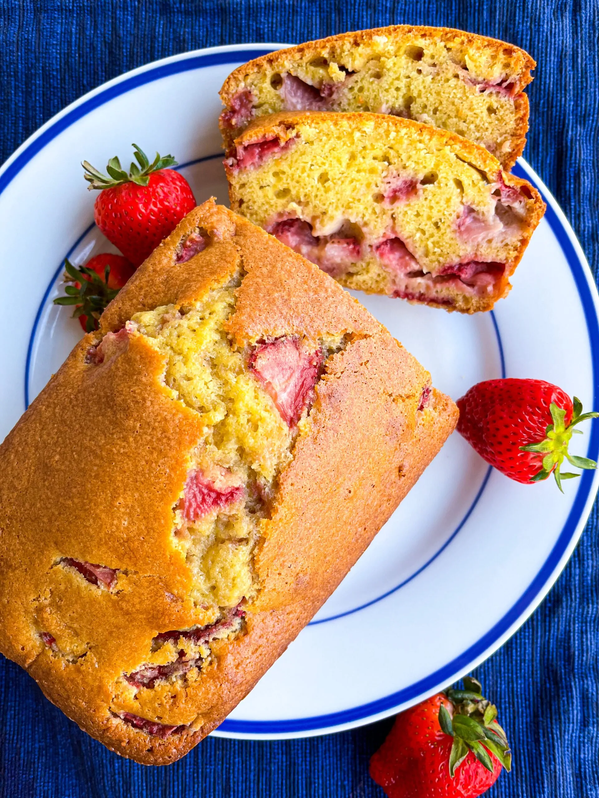 Easy Strawberry Pound Cake