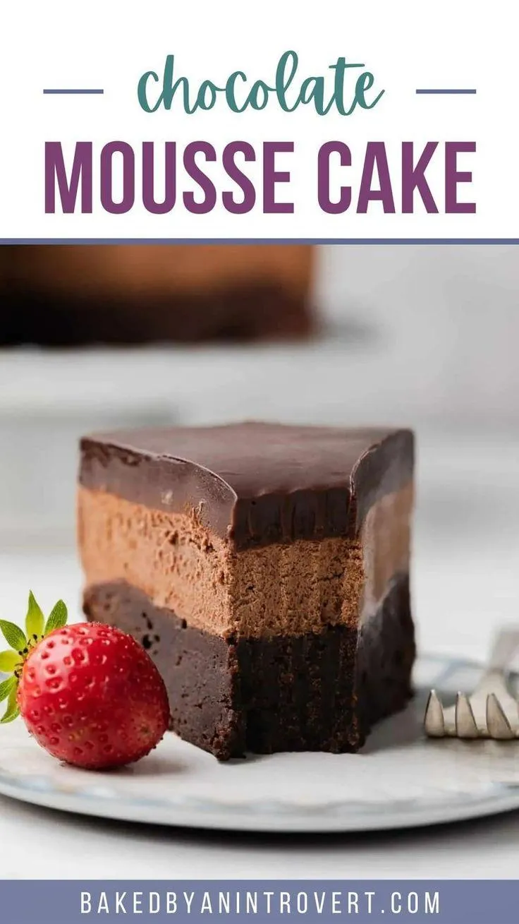 Easy Triple Chocolate Mousse Cupcakes