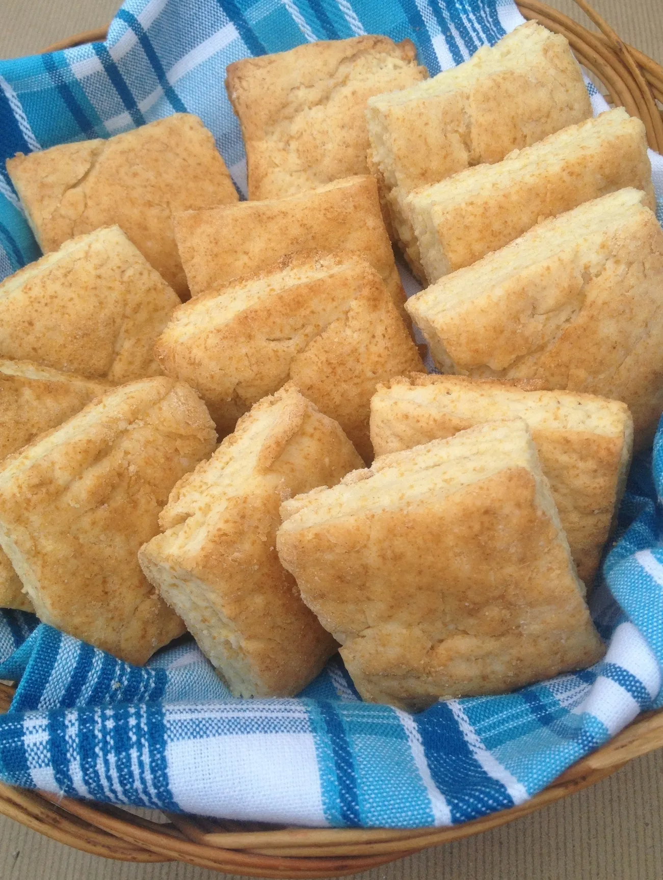 Easy Whipping Cream Biscuits