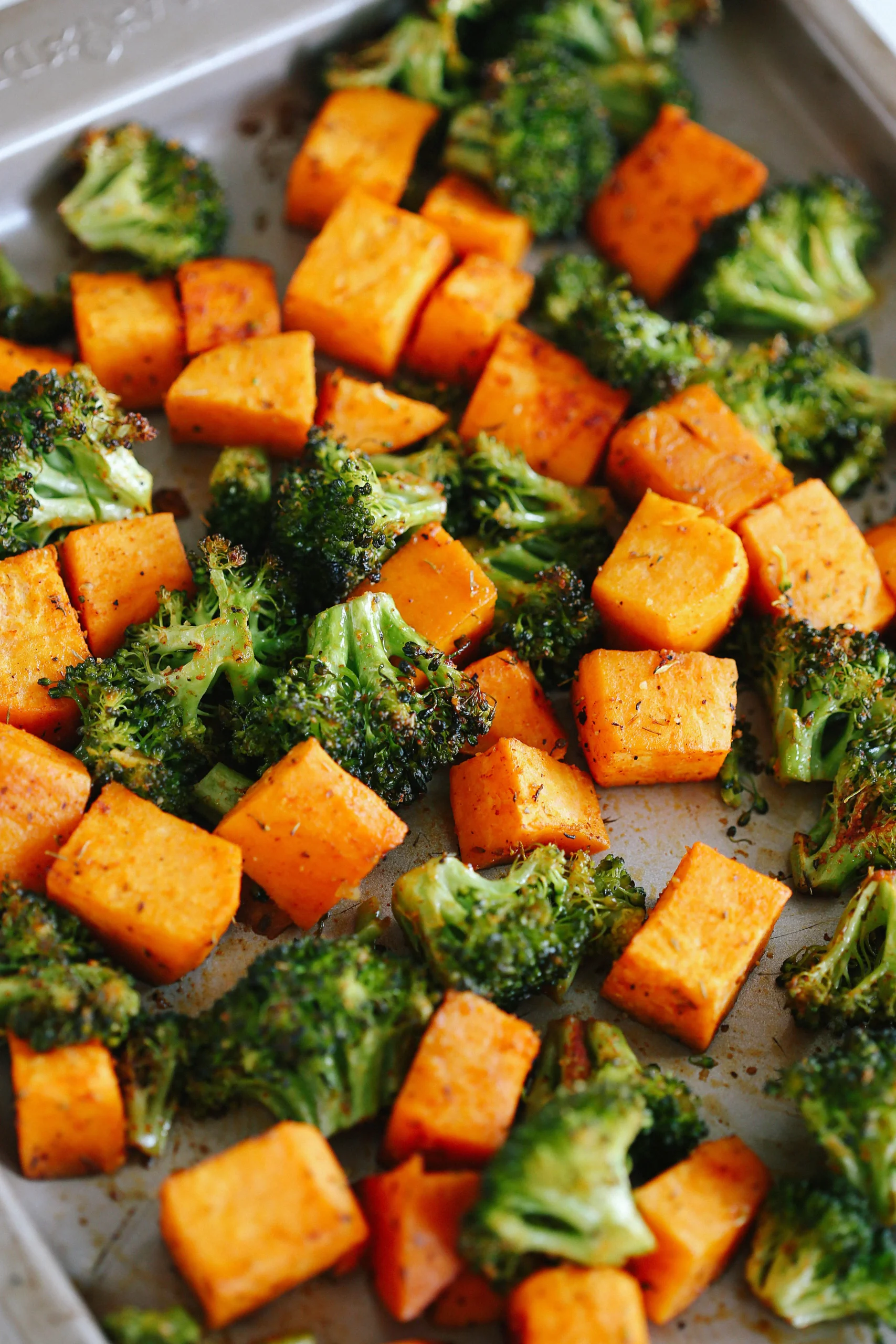 Easy and Healthy Roasted Broccoli