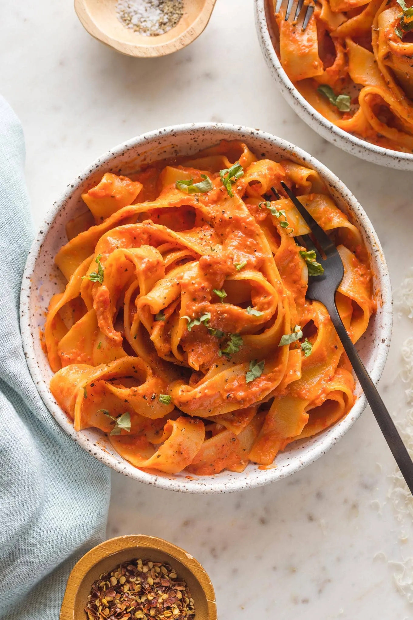 Fettuccine with Roasted Red Pepper Sauce