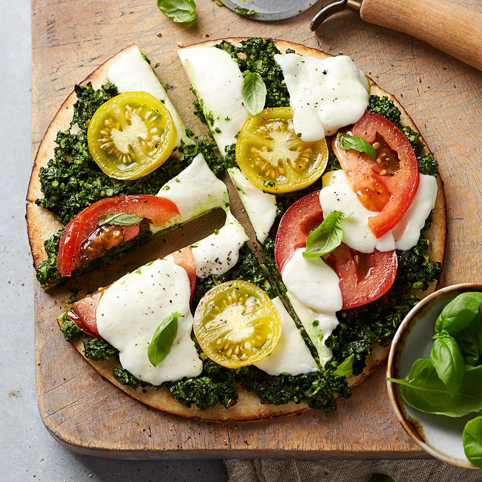 Flatbread with Pesto, Mozzarella, Tomato, and Arugula