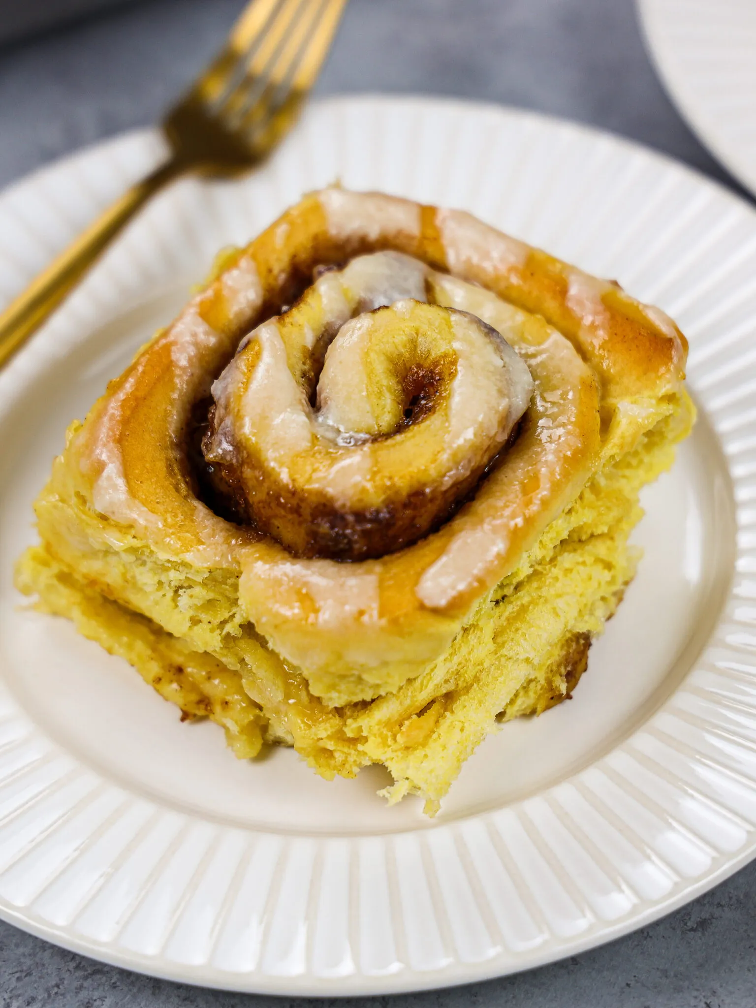 Fluffy Pumpkin Pie Cinnamon Rolls