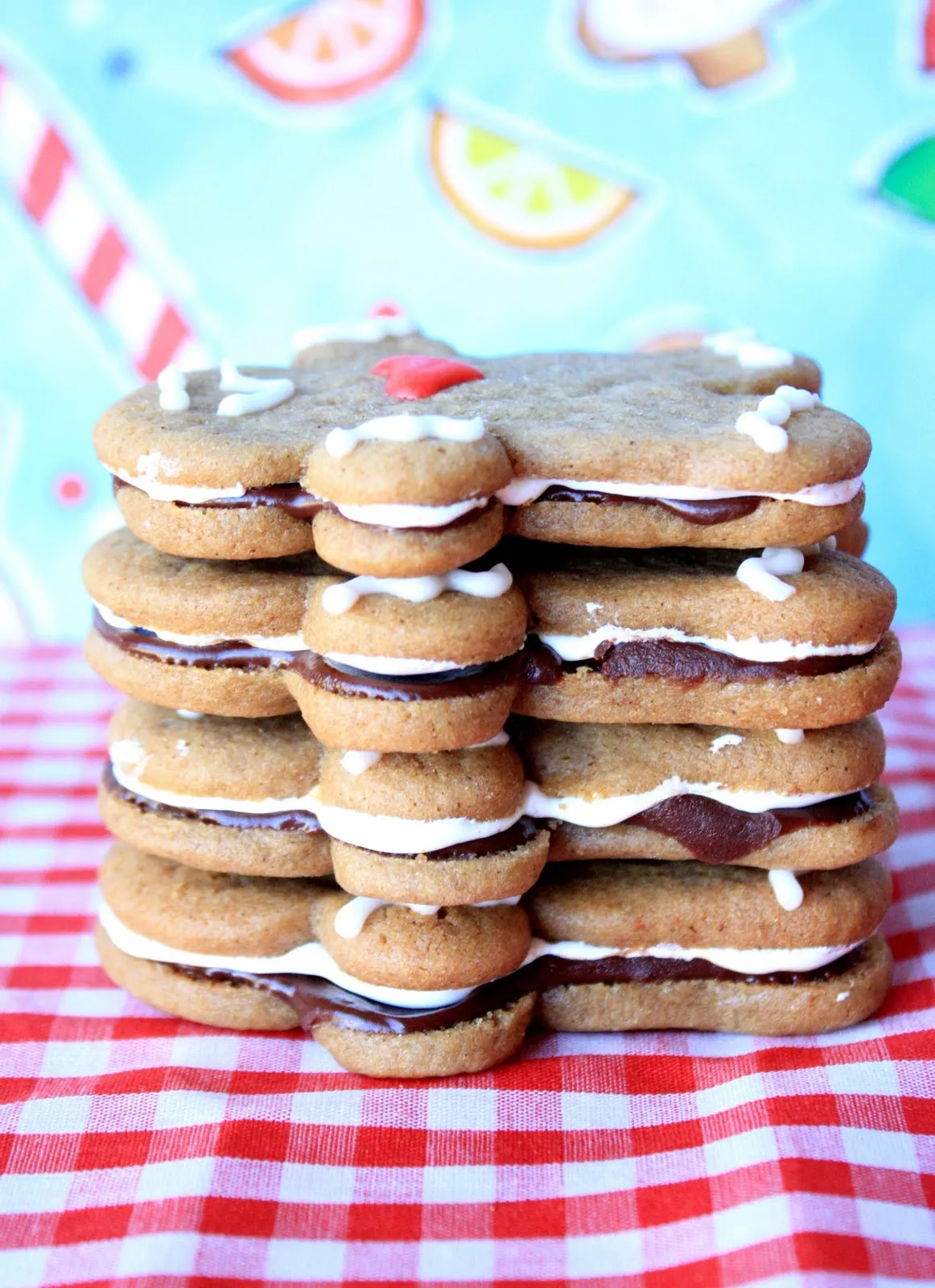 Gingerbread Men Sandwich Cookies