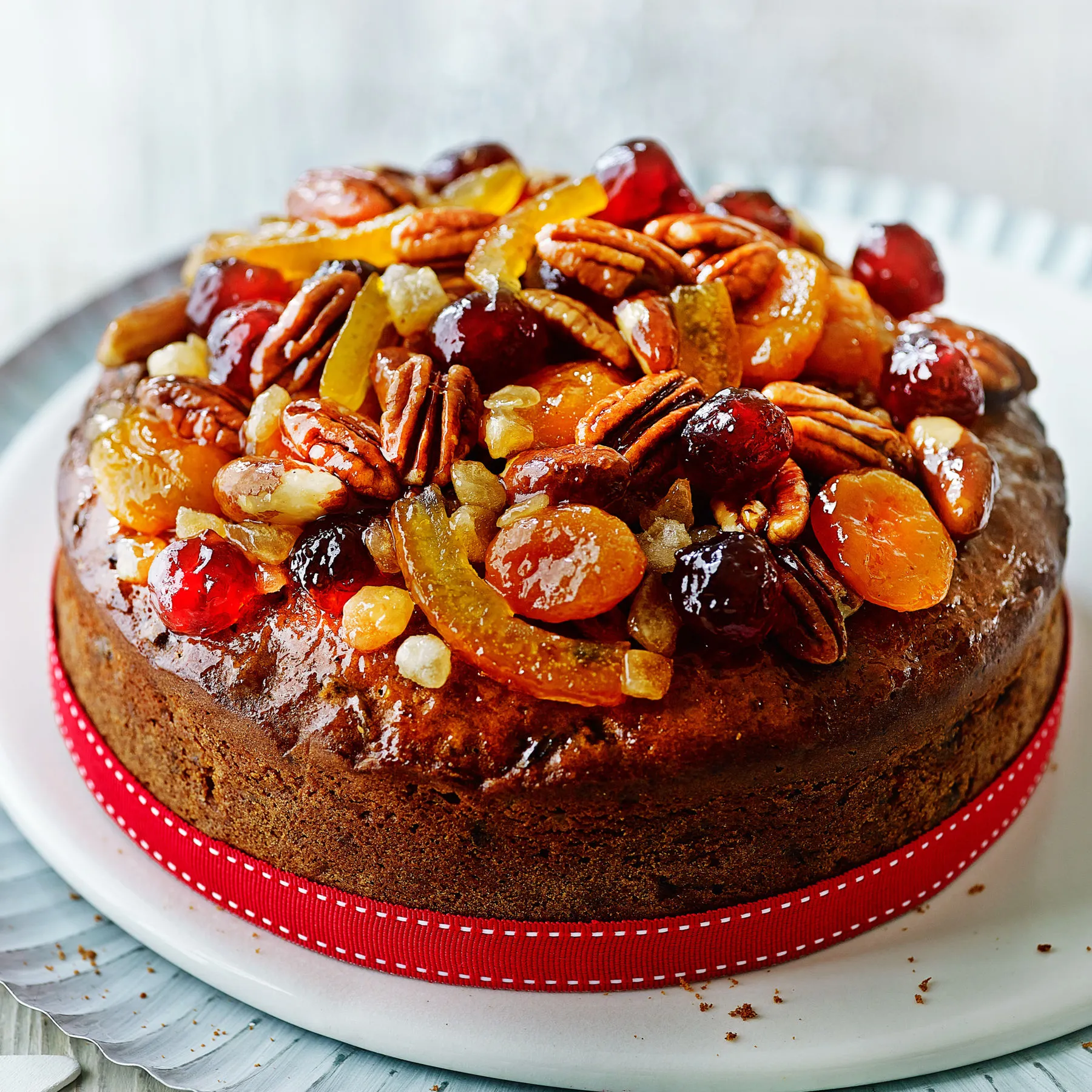 Gingered Christmas Fruitcake with Rustic Decorations