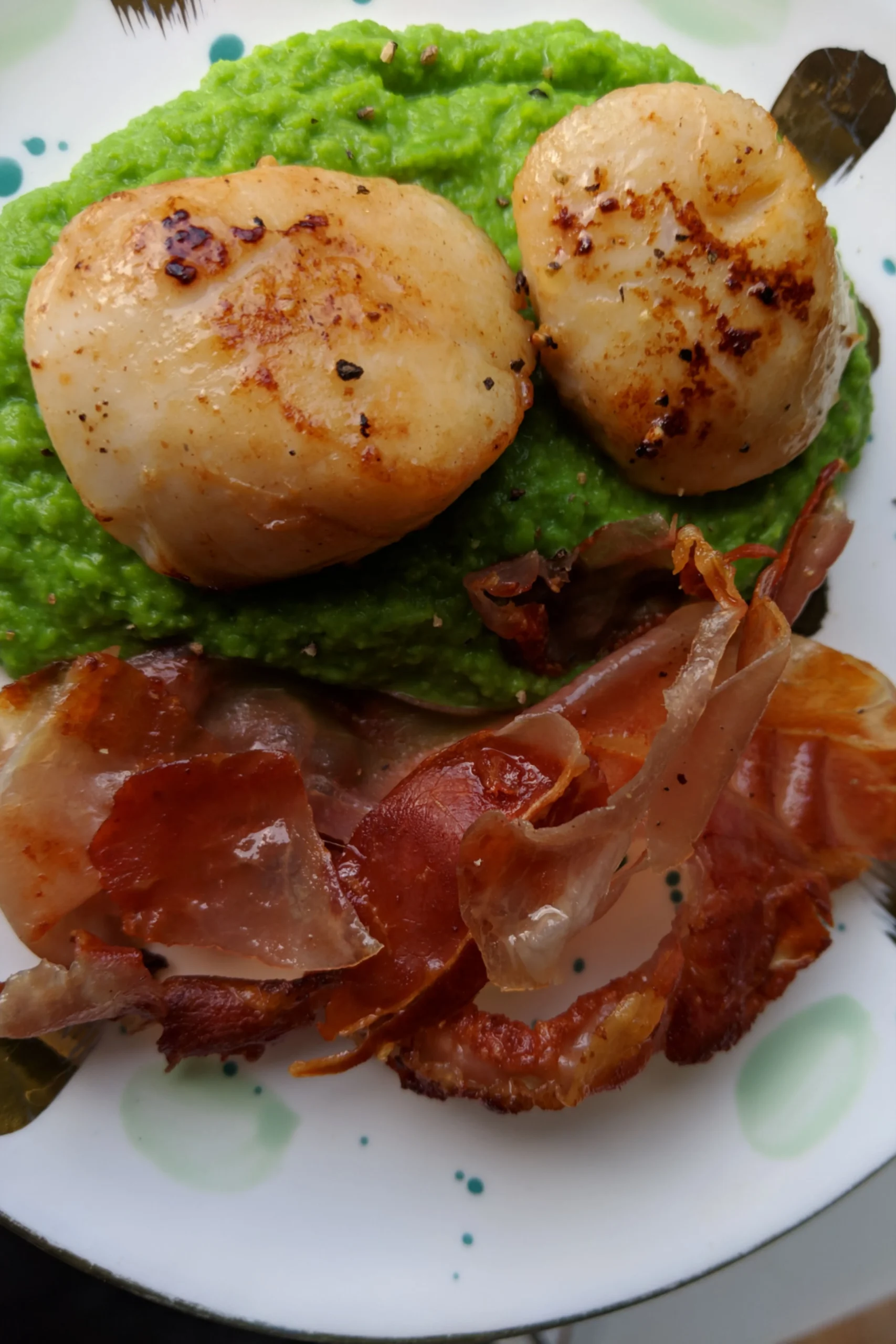 Gluten Free Scallops with Parma Ham and Pea Puree
