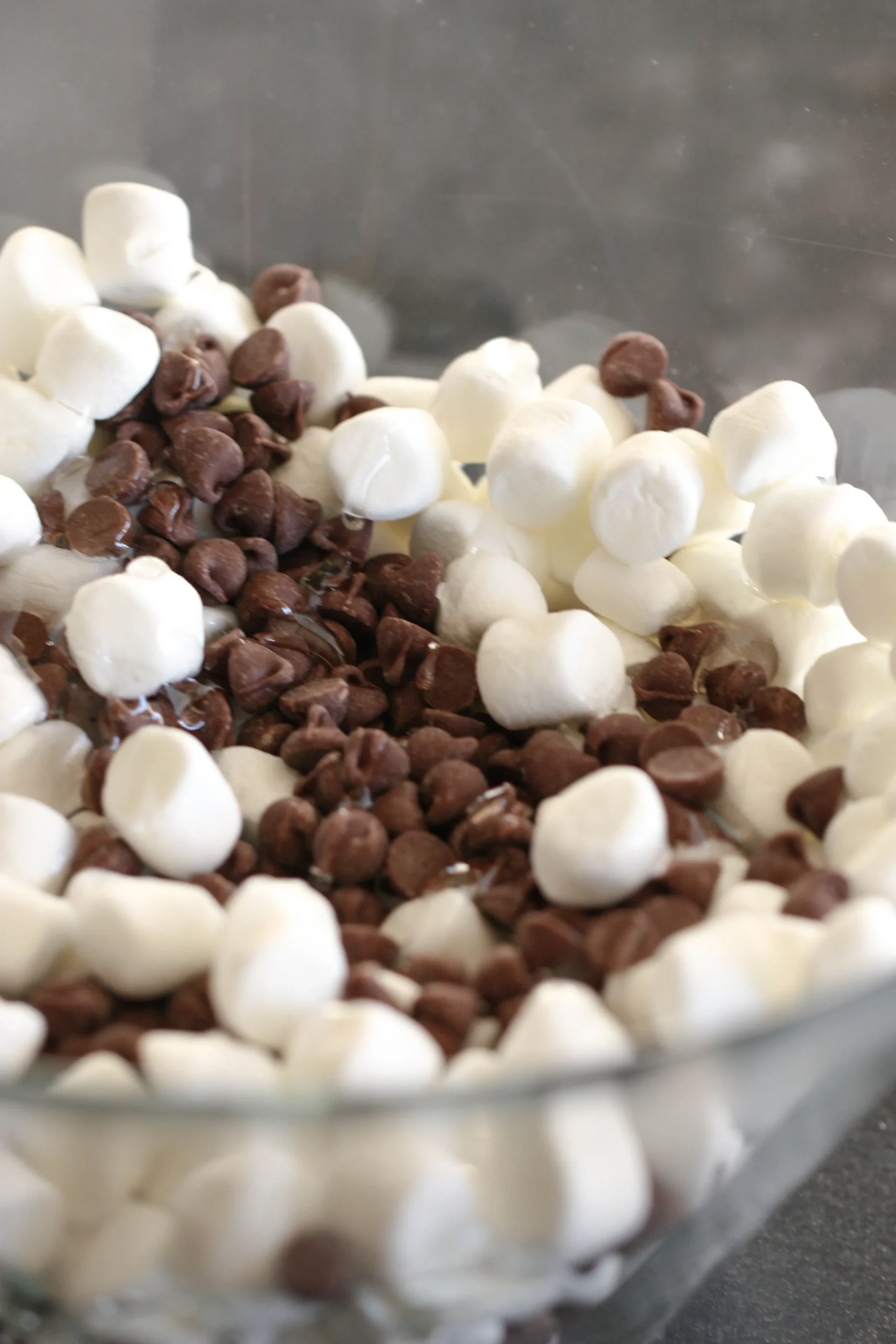 Gooey Golden Grahams S'mores Treats