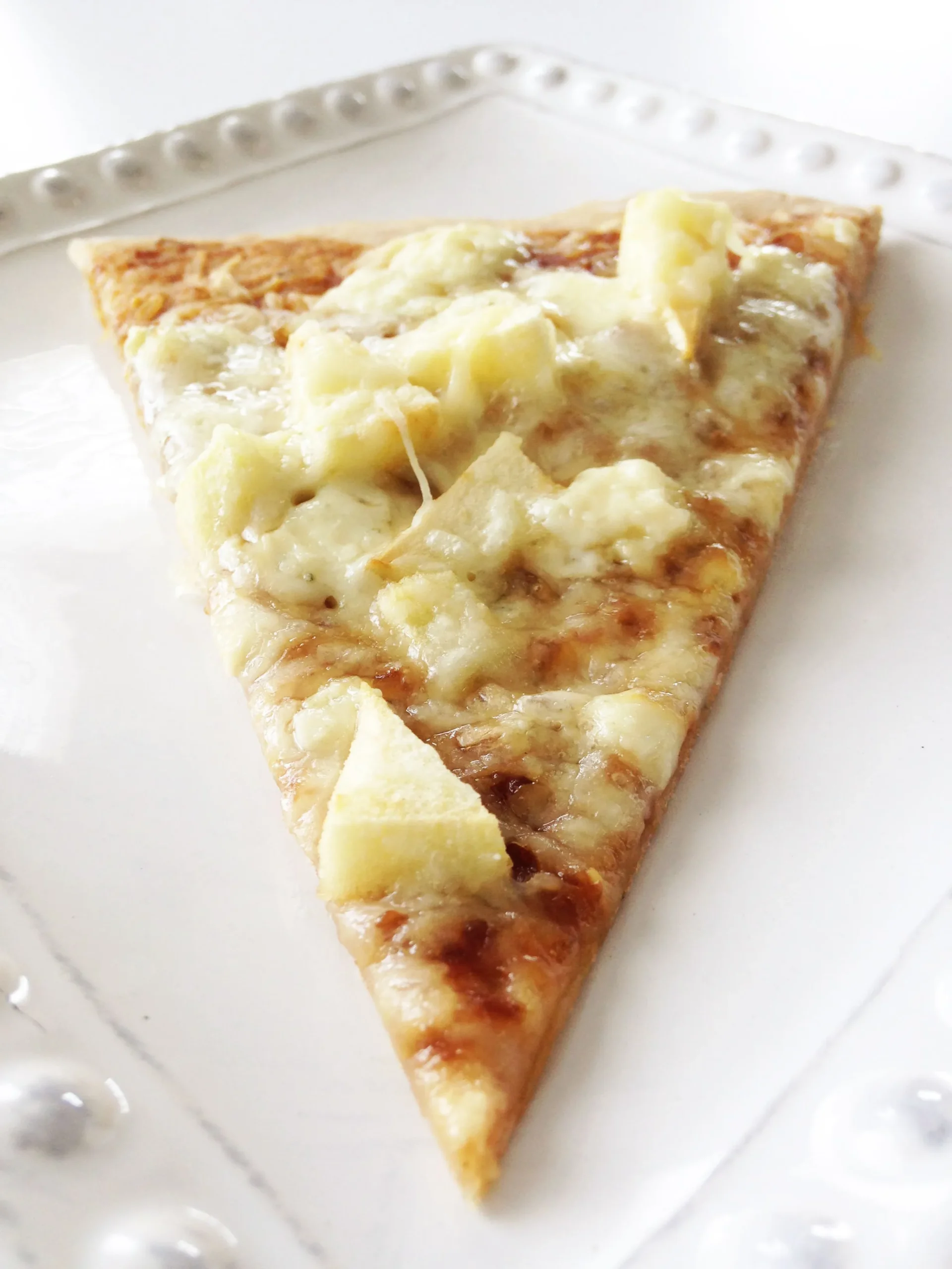 Granny Smith Apple and Gorgonzola Pizza