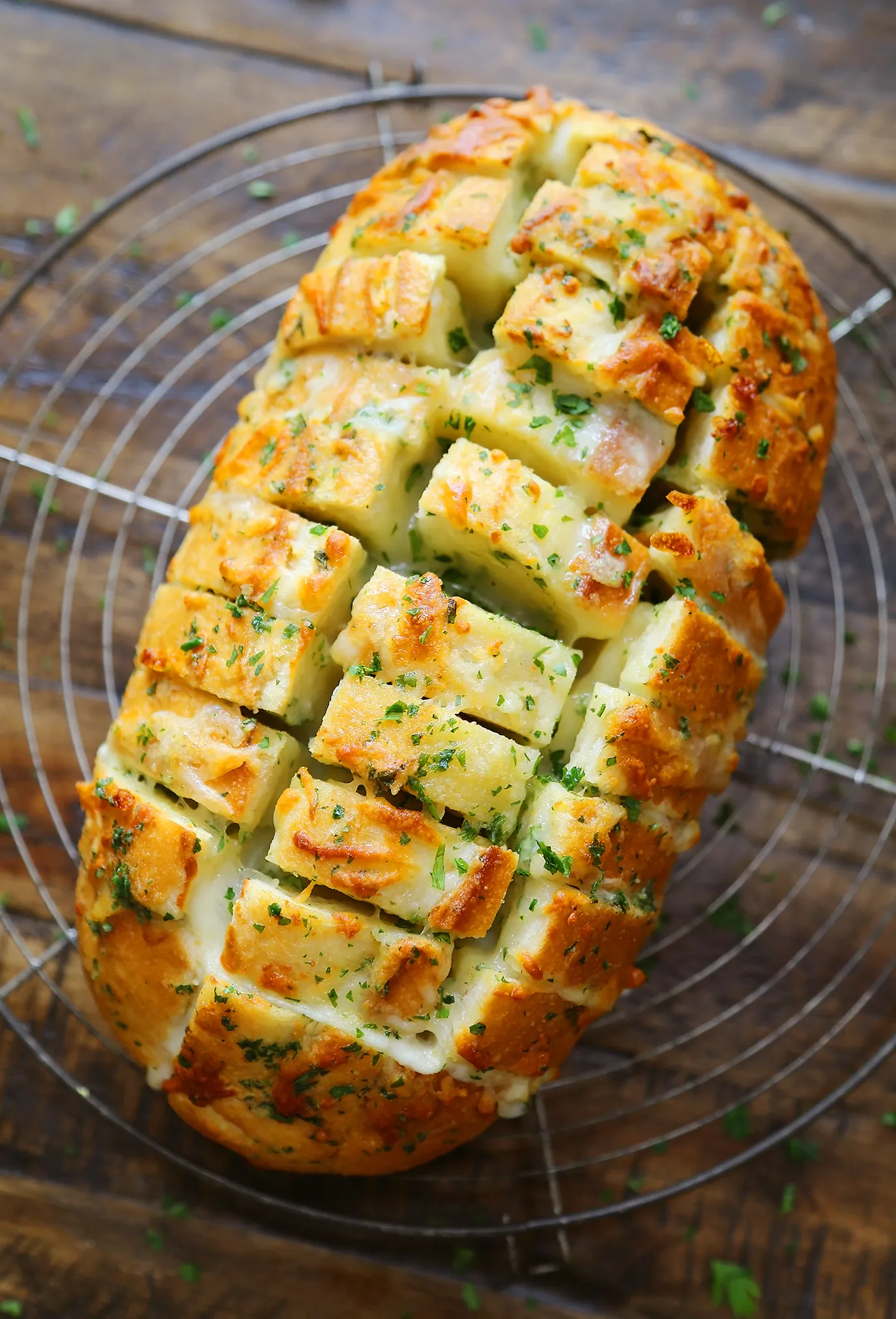 Grilled Cheesy Garlic Pull Apart Bread Clone