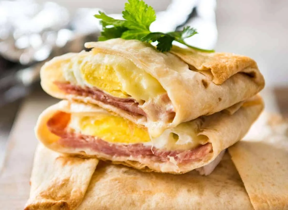 Ham Egg Cheese Breakfast Pockets